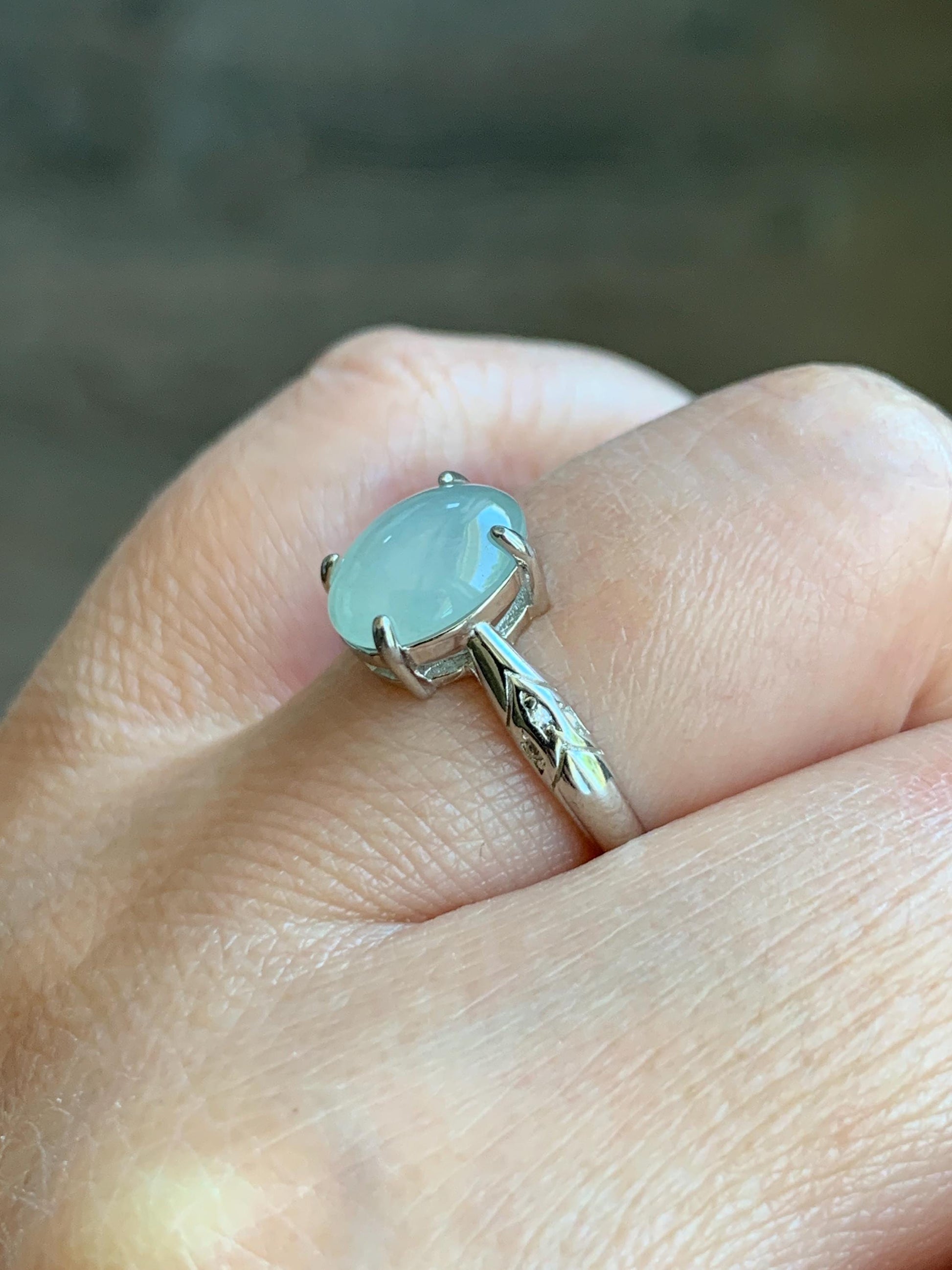 Natural Grade A Icy Translucent Pastel Green Jade Jadeite Solitaire Ring Sterling Silver Size 7 US Adjustable 天然冰晴底翡翠银镶戒指 XMQ55B