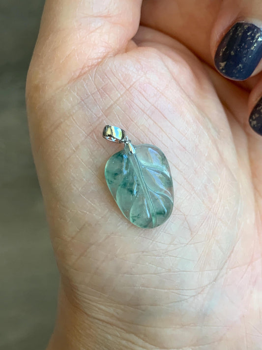 Natural Grade A Icy Highly Translucent Light Green Marbled Jade Jadeite Carved Leaf Petite Pendant 18K White Gold 天然冰起光飘花翡翠叶子镶嵌小吊坠 XPY154A
