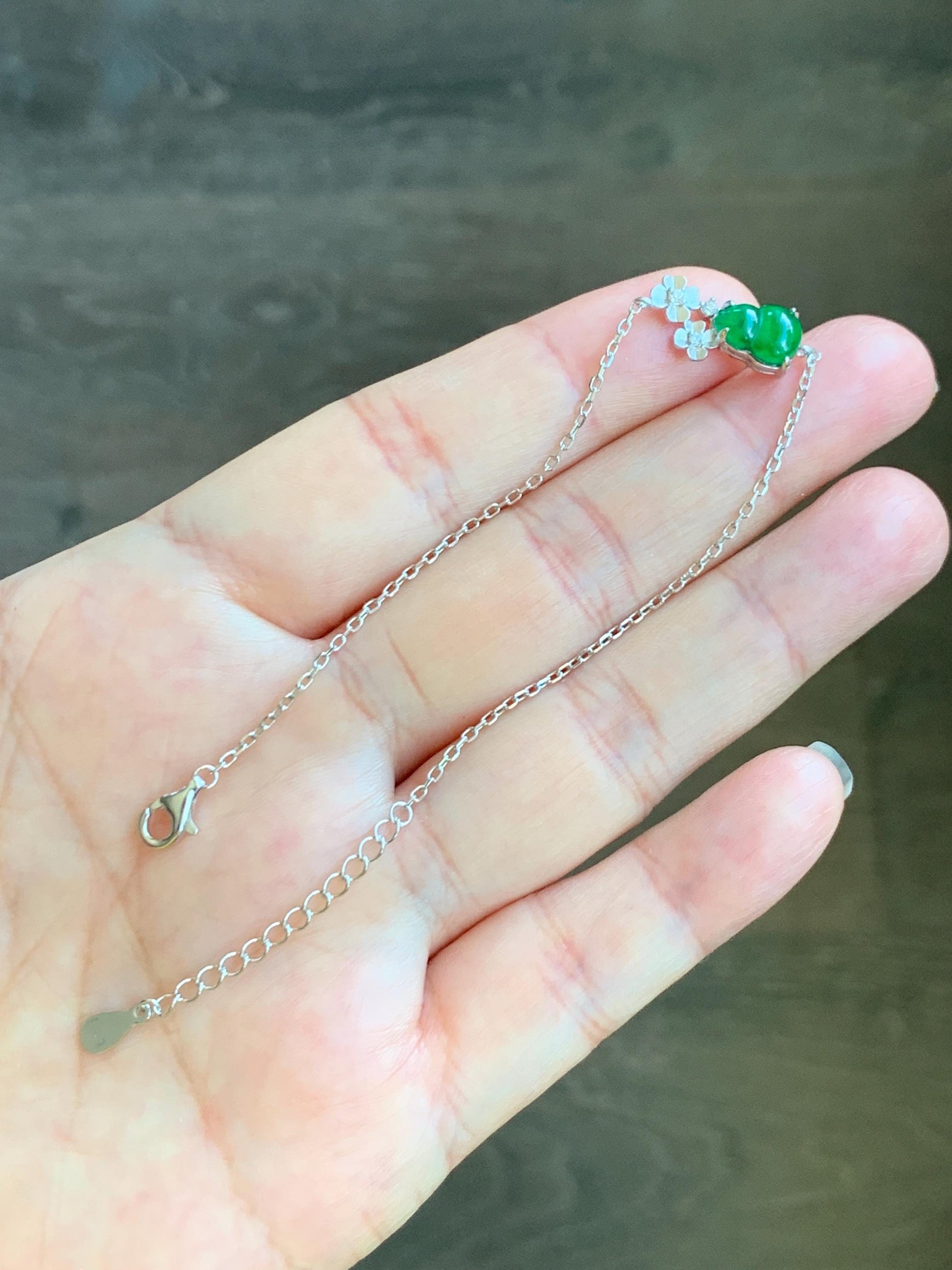 Natural Grade A Guatemalan Icy Translucent Vibrant Green Gourd Hulu Jadeite Flower Chain Bracelet Sterling Silver 6.5" 天然冰危绿翡翠葫芦梅花银手链 HGG160