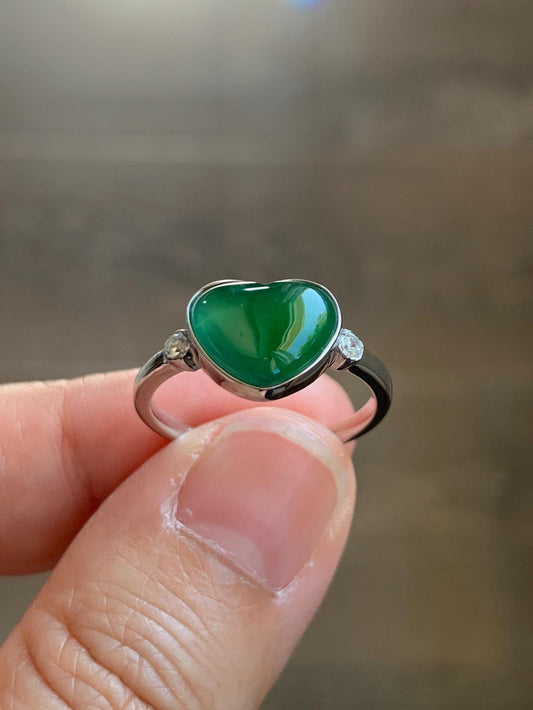 Certified Natural Guatemalan Icy Highly Translucent Rich Green Jadeite Heart Ring Sterling Silver size 7.25 US 2.66g 天然冰危绿翡翠爱心镶嵌戒指 9445