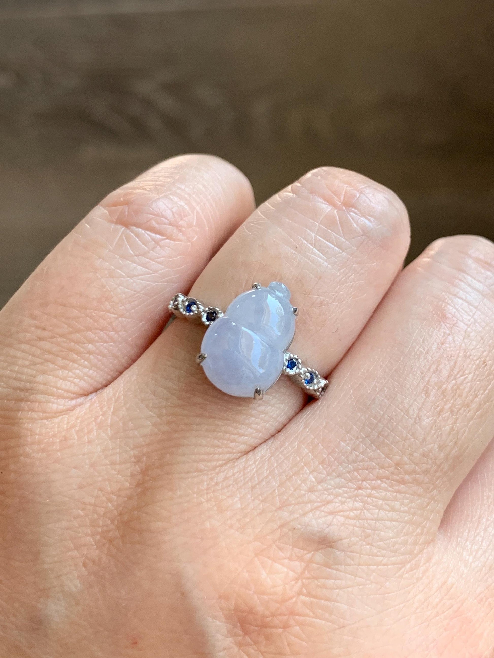 Certified Natural Grade A Icy Translucent Gelatinous Pastel Lavender Jadeite Gourd Hulu Ring Sterling Silver size 7 US 天然冰胶淡紫翡翠葫芦镶嵌戒指 9444