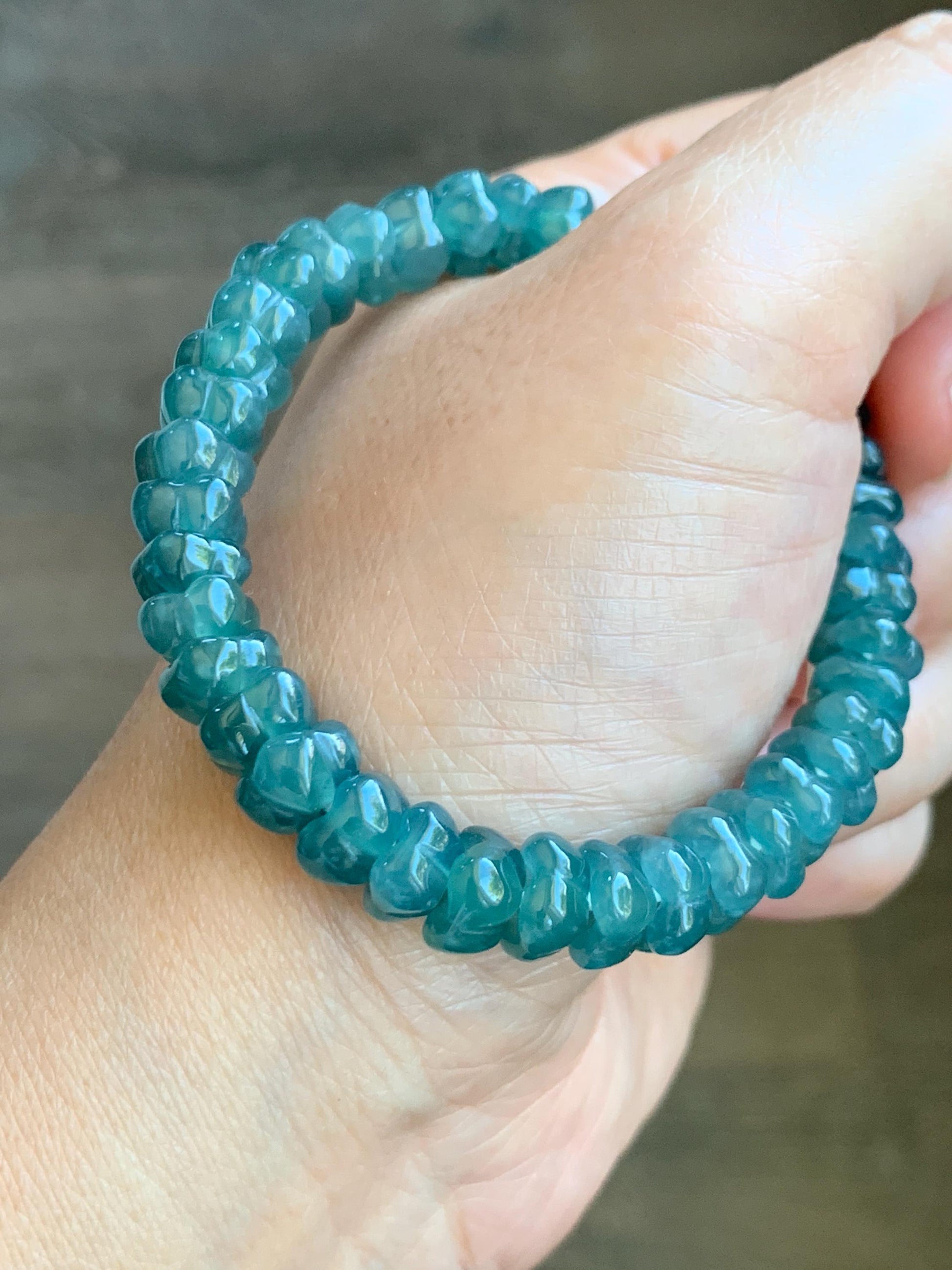 Natural Grade A Icy Translucent Gelatinous Jade Jadeite Carved Osmanthus Flower Beads Beaded Bracelet 6.75” 23g 天然冰胶危蓝翡翠桂花珠手串 WLGH308