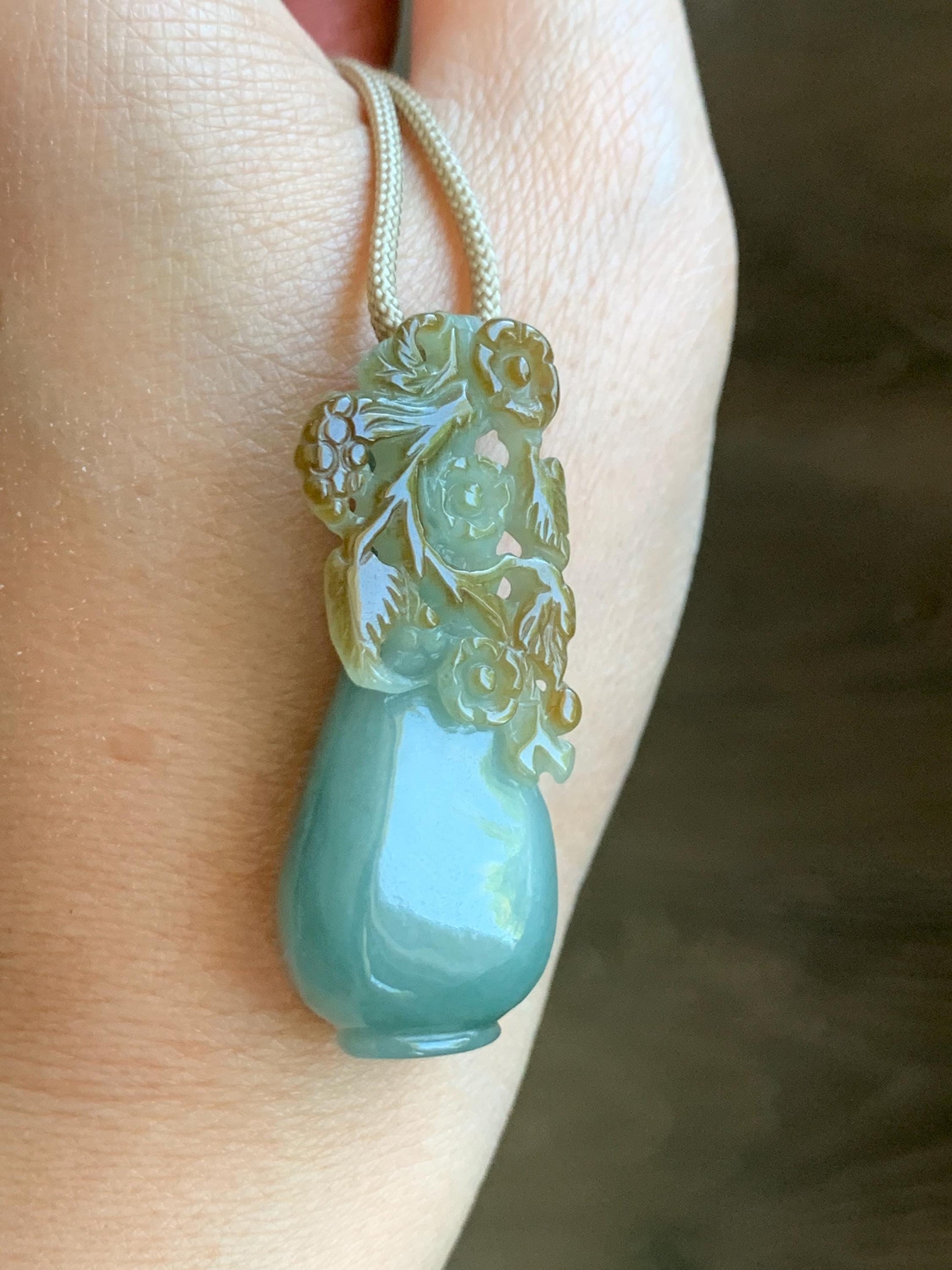 Natural Grade A Icy Translucent Dusty Blue Brown Marbled Jade Jadeite Carved Flower & Vase Pendant Rope Necklace 26” 20g 天然蓝棕双色翡翠花瓶吊坠 SCP194