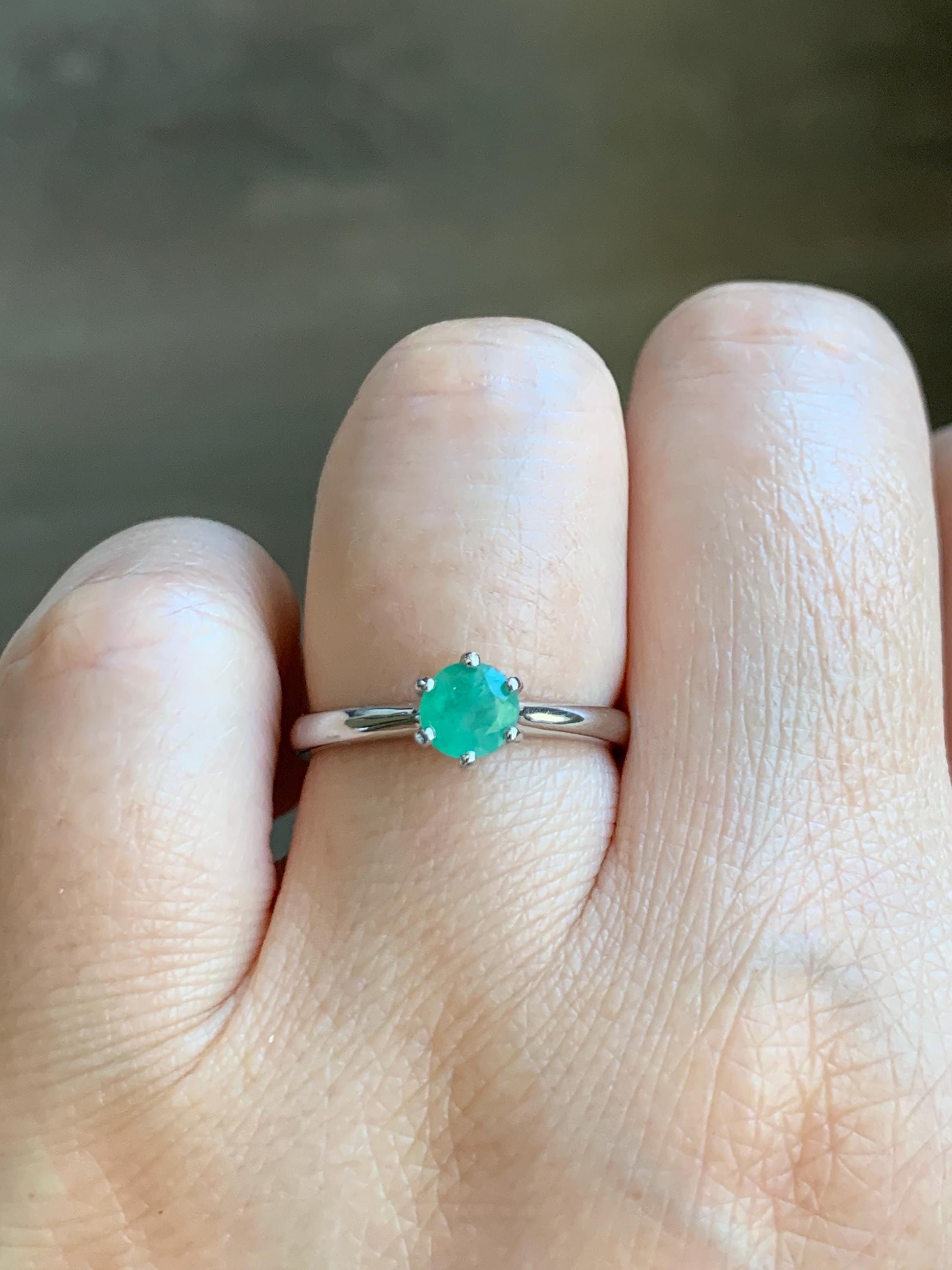 Natural Genuine Untreated Emerald Round Cut 6-Prong Solitaire Ring Sterling Silver Size 7 US 5.2mm approx. 2g Emerald Engagement Ring 292