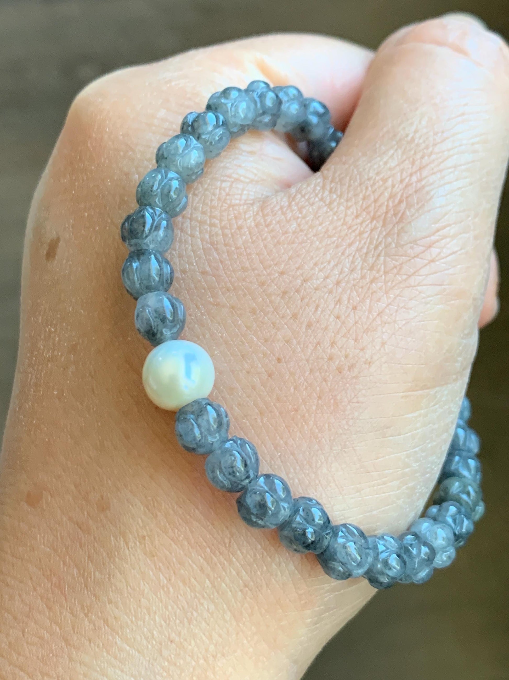 Natural Grade A Icy Highly Translucent Gelatinous Wuji Jadeite Lotus Flower Beads Freshwater Pearl Beaded Bracelet 7” 天然冰胶乌鸡翡翠莲花珠珍珠手串 BWZ228