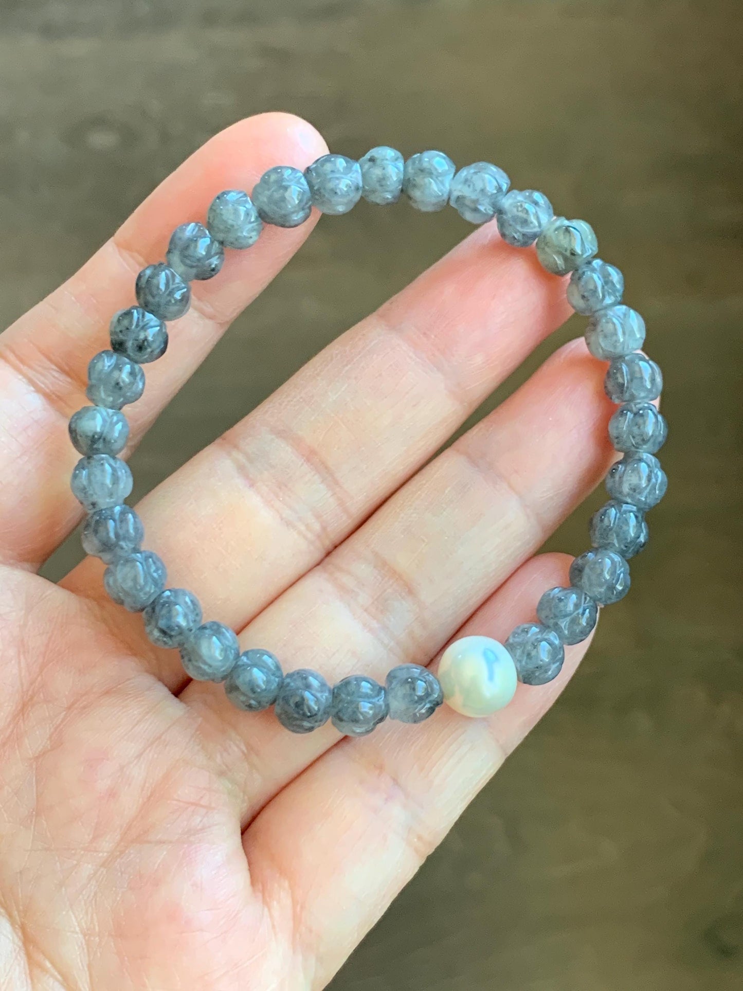 Natural Grade A Icy Highly Translucent Gelatinous Wuji Jadeite Lotus Flower Beads Freshwater Pearl Beaded Bracelet 7” 天然冰胶乌鸡翡翠莲花珠珍珠手串 BWZ228