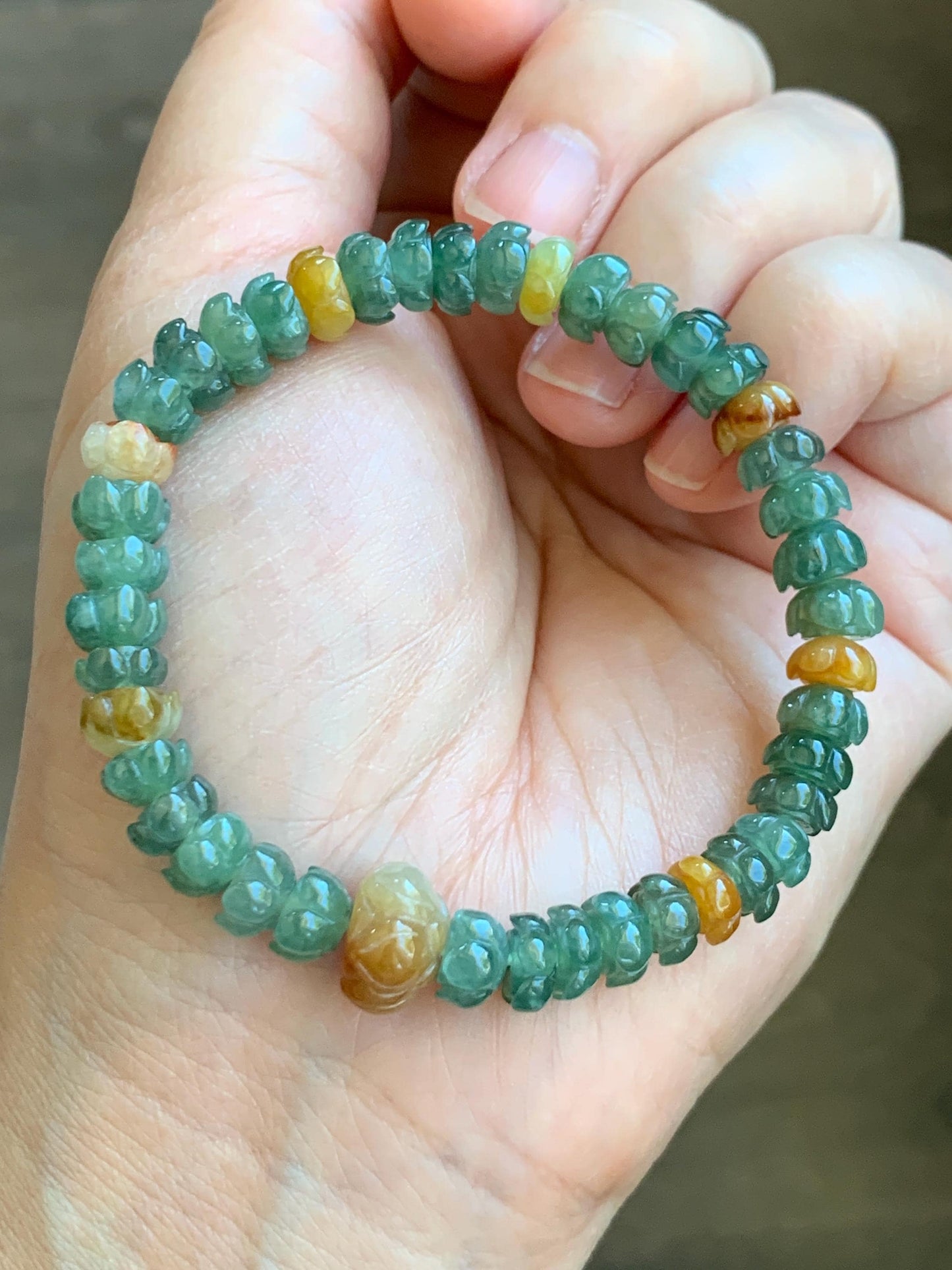 Natural Grade A Icy Translucent Spinach Green Yellow Jade Jadeite Carved Lotus Flower beads Beaded Bracelet 6.75” 天然冰胶菠菜绿翡翠黄翡莲花珠手串 MLL374