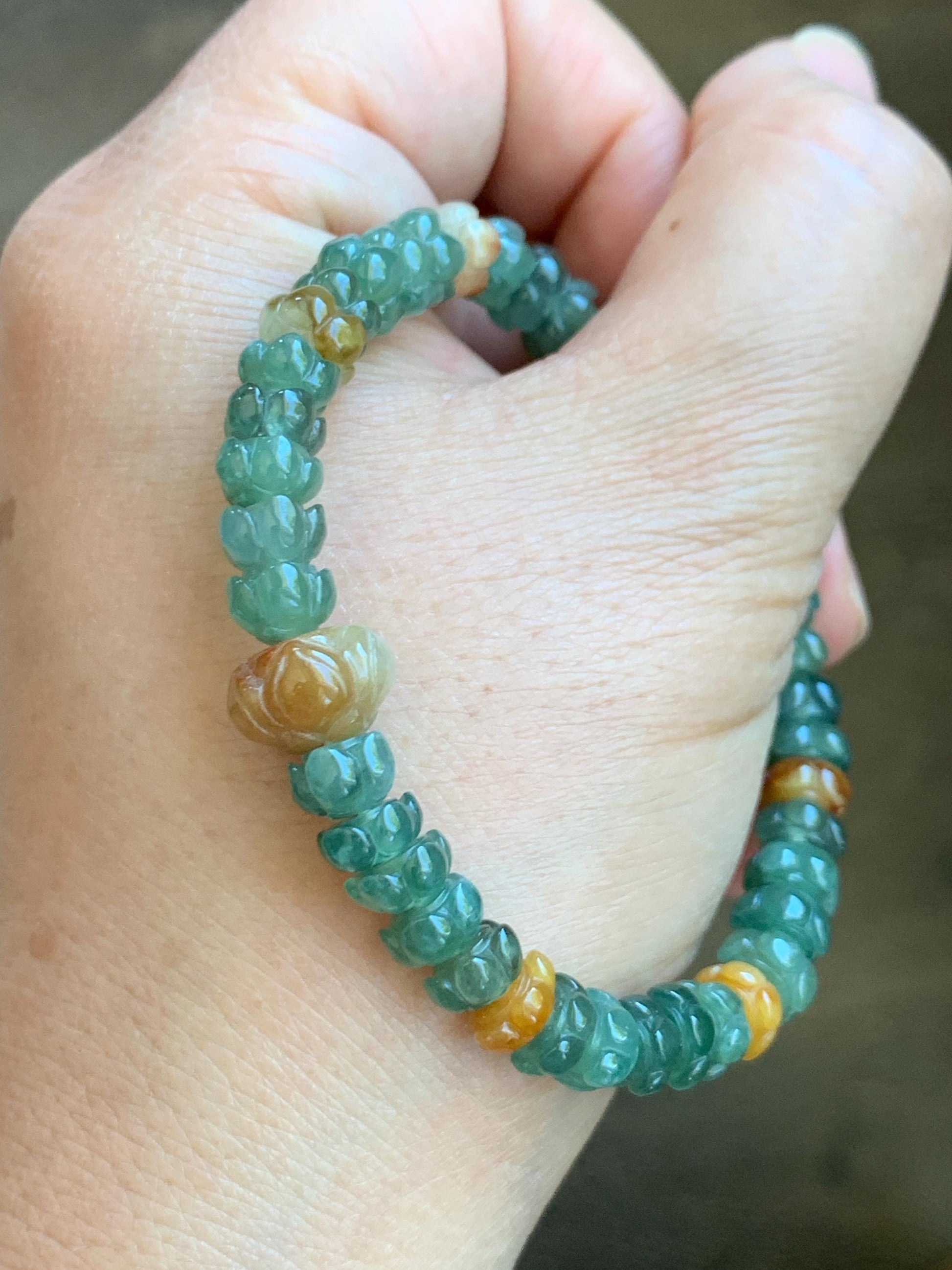 Natural Grade A Icy Translucent Spinach Green Yellow Jade Jadeite Carved Lotus Flower beads Beaded Bracelet 6.75” 天然冰胶菠菜绿翡翠黄翡莲花珠手串 MLL374