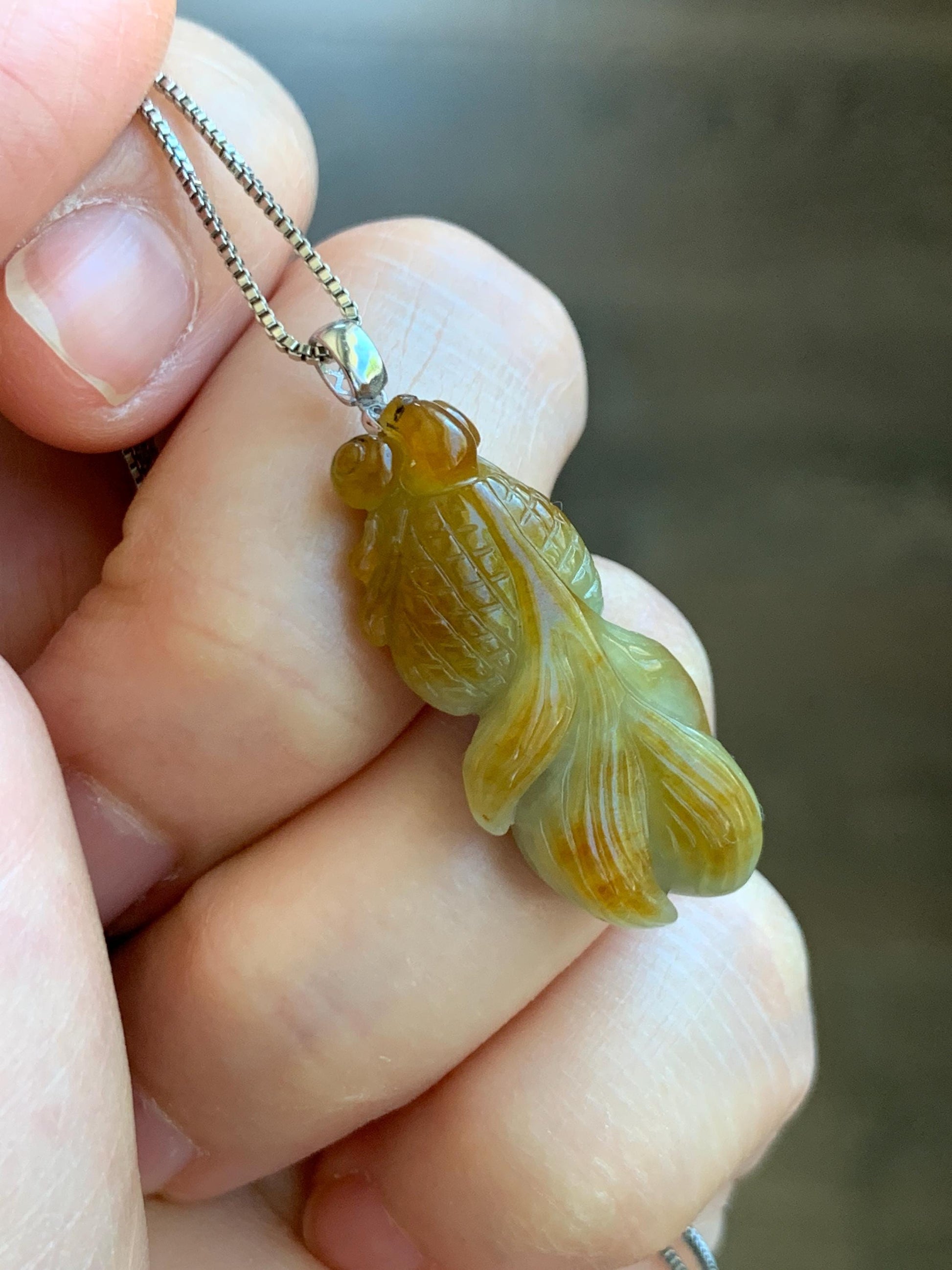 Natural Grade A Icy Translucent Yellow Marbled Jade Jadeite Carved Goldfish Pendant 18K White Gold 6g 天然黄翡翠金鱼金扣头吊坠 MJY100A