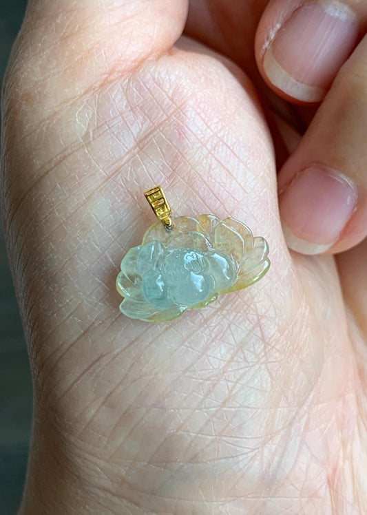 Grade A Natural Icy Highly Translucent Beige Yellow Marbled Jadeite Lotus Flower Petite Pendant 18K Yellow Gold 天然冰糖黄翡翠迷你莲花镶嵌吊坠 XML250A