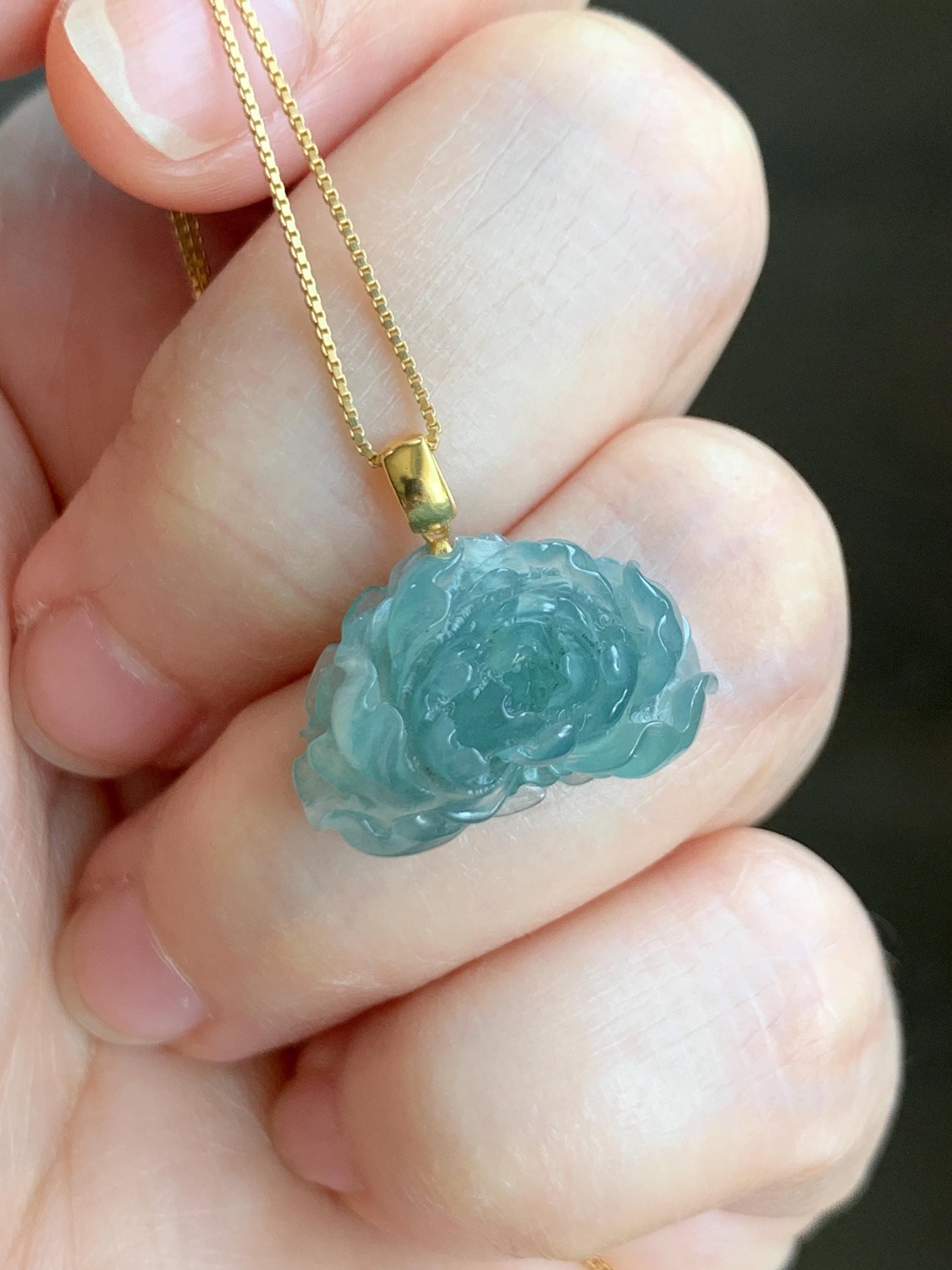 Natural Grade A Guatemalan Icy Translucent Light Teal Green Jade Jadeite Peony Flower Pendant 18K Yellow Gold 3g 天然冰危浅蓝绿翡翠牡丹花吊坠 WDLU275