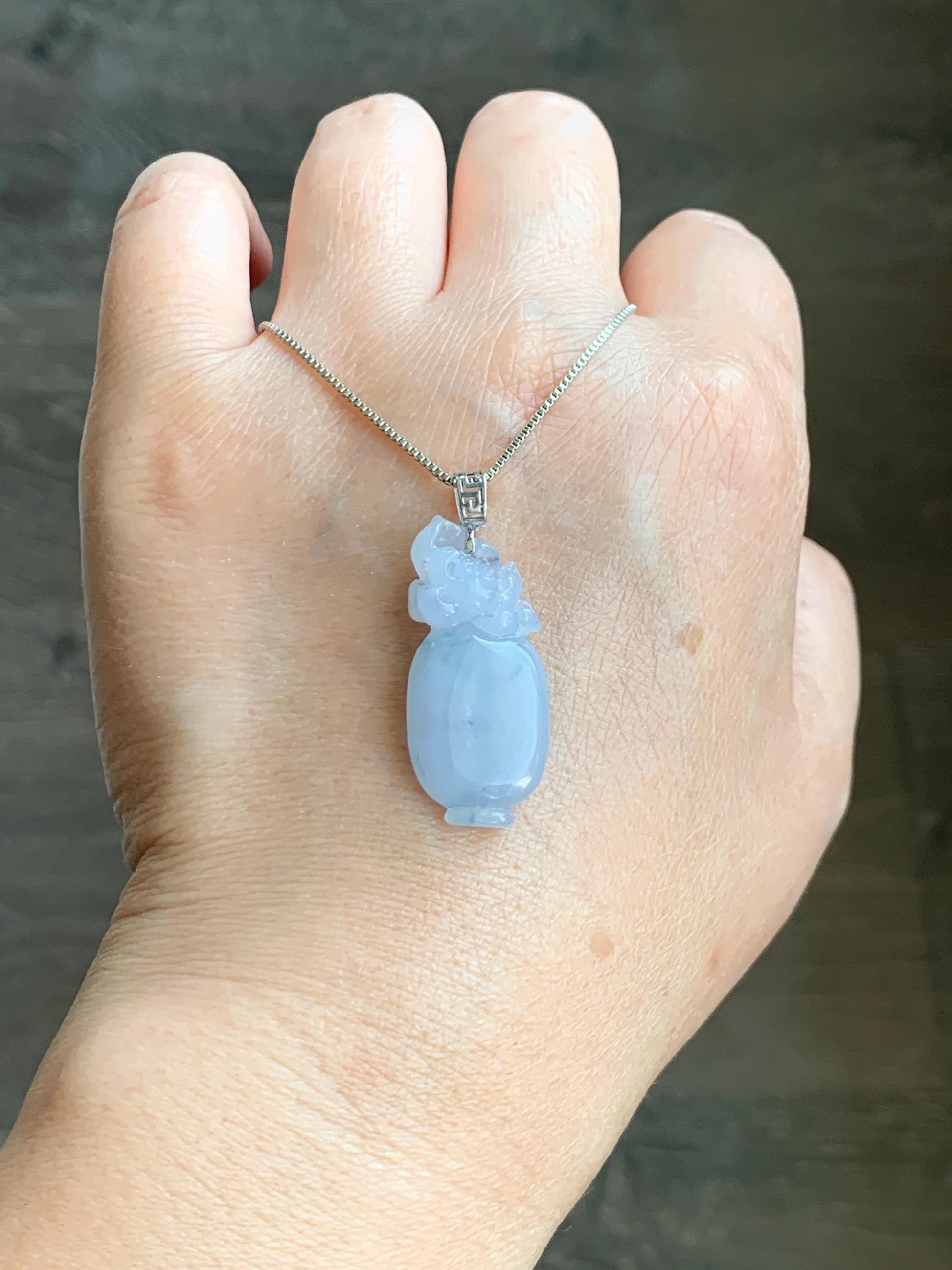 Natural Grade A Icy Translucent Gelatinous Pastel Purple Jade Jadeite Lotus Flower Vase Pendant 18K White Gold 天然冰胶淡紫飘花翡翠莲花宝瓶吊坠 MZP-A