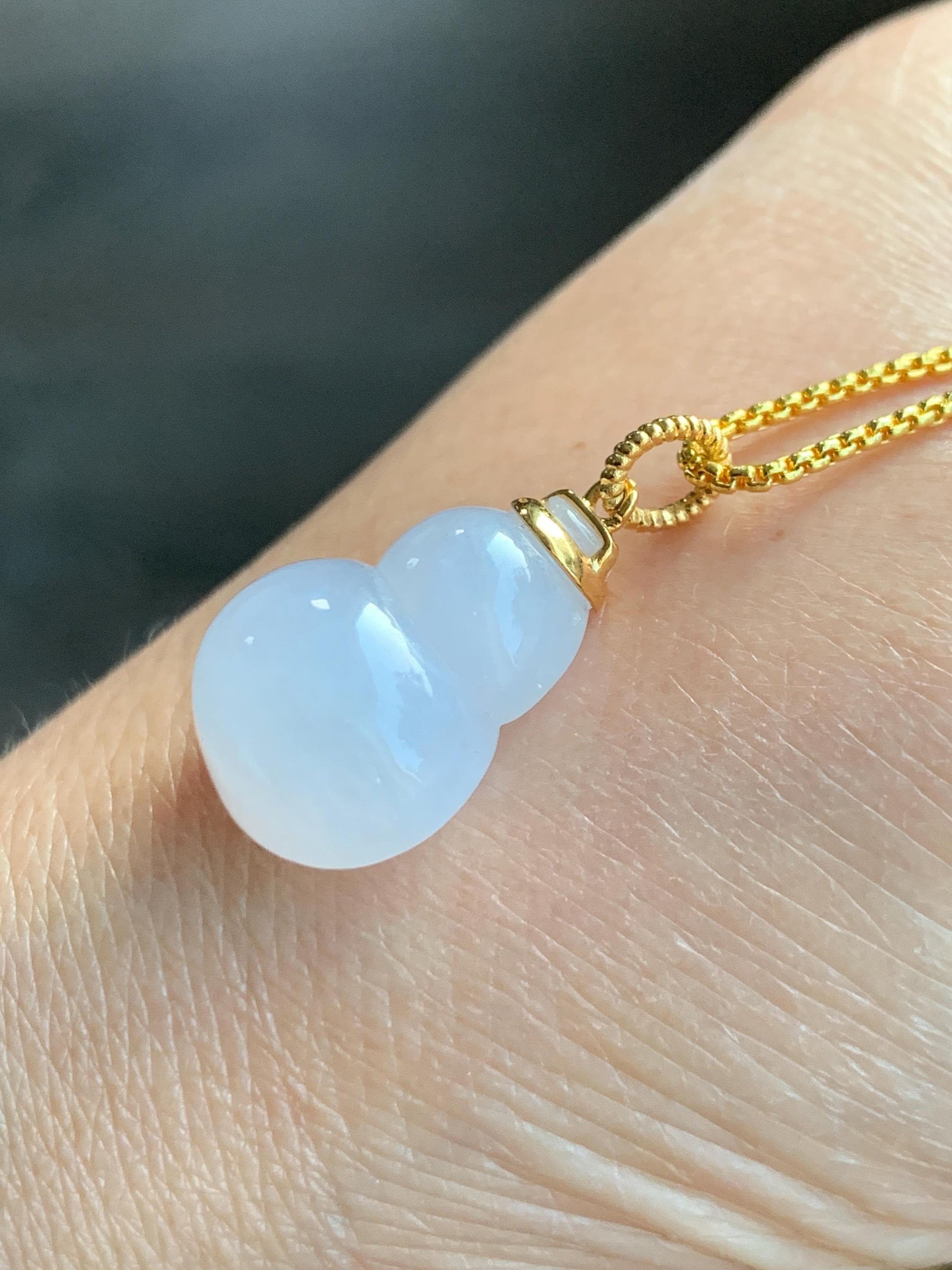 Certified Natural Grade A Icy Translucent Gelatinous Pastel Purple Jadeite Large Gourd Hulu Pendant 14K Yellow Gold 天然老种冰淡紫翡翠葫芦镶嵌吊坠 9452