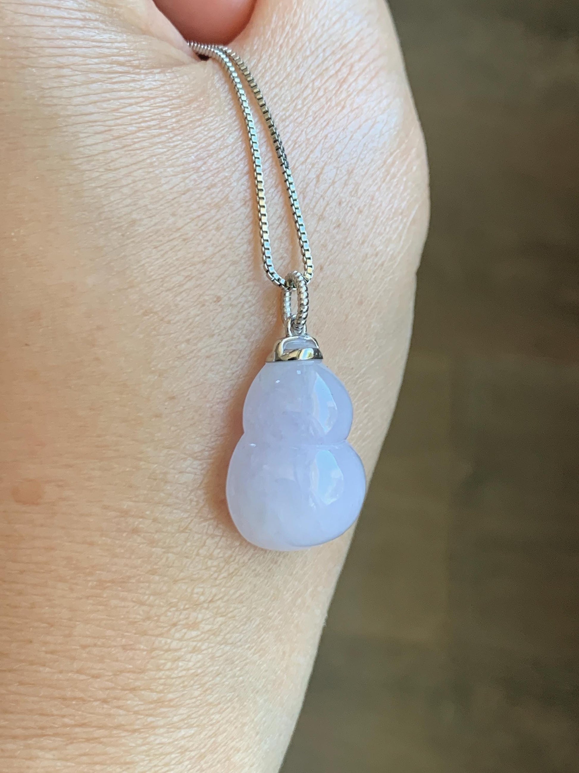 Certified Natural Grade A Icy Translucent Gelatinous Pastel Purple Jadeite Large Gourd Hulu Pendant 14K White Gold 天然老种冰淡紫翡翠葫芦镶嵌吊坠 9433