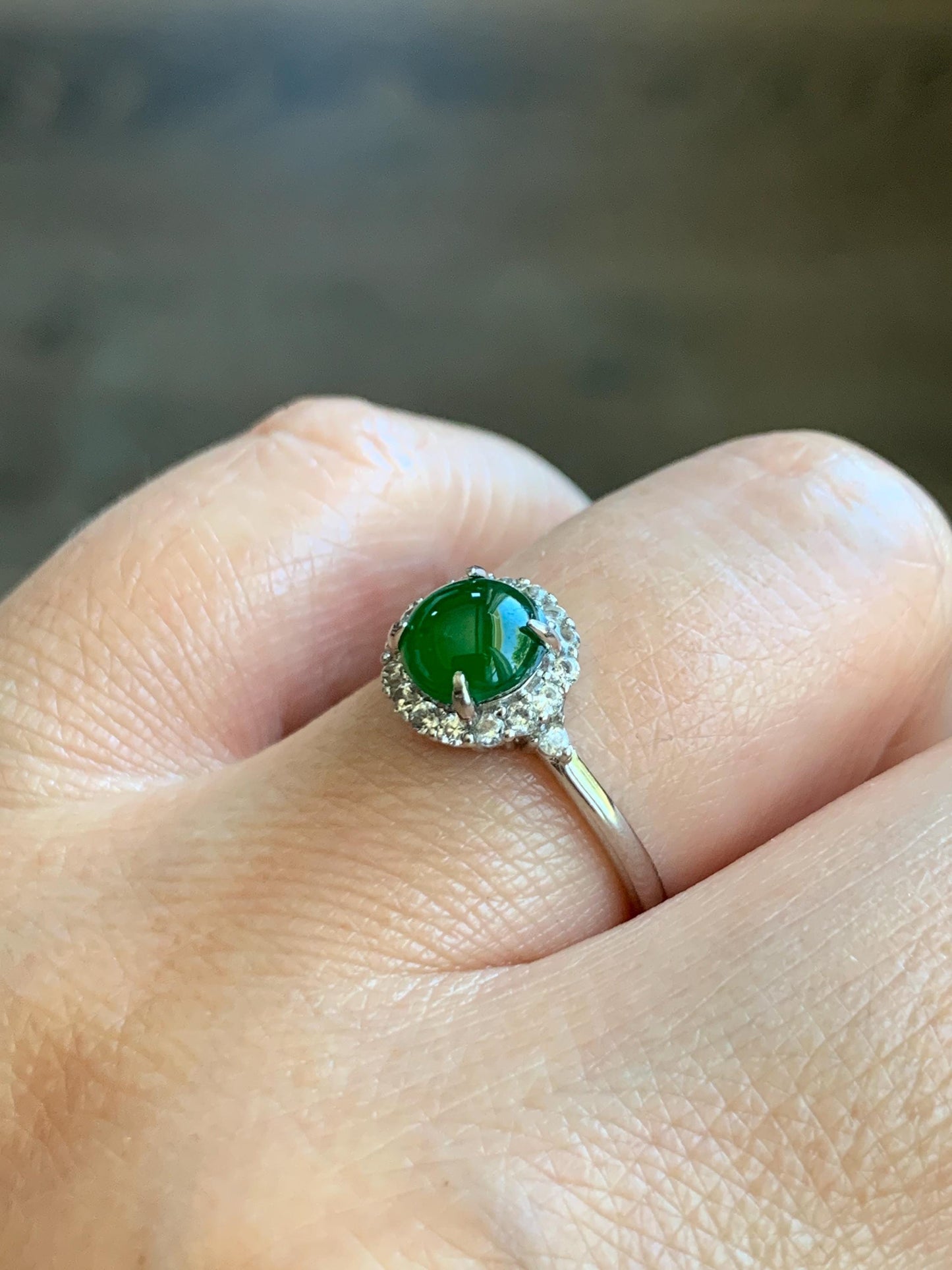 Natural Grade A Guatemalan Icy Translucent Vibrant Green Jadeite Halo Style Ring Sterling Silver Size Adjustable 天然冰危绿翡翠银镶戒指 WLH88
