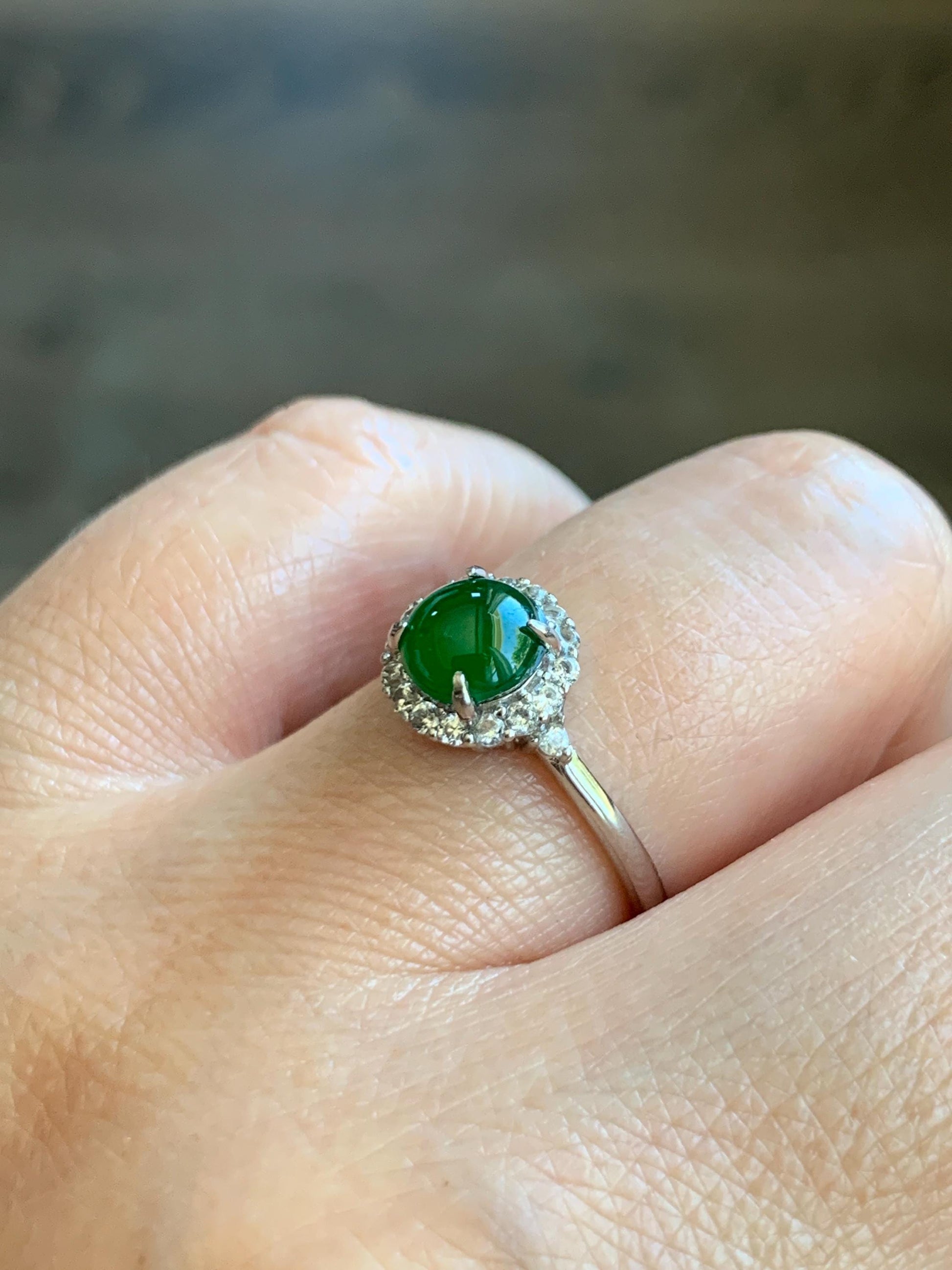 Natural Grade A Guatemalan Icy Translucent Vibrant Green Jadeite Halo Style Ring Sterling Silver Size Adjustable 天然冰危绿翡翠银镶戒指 WLH88