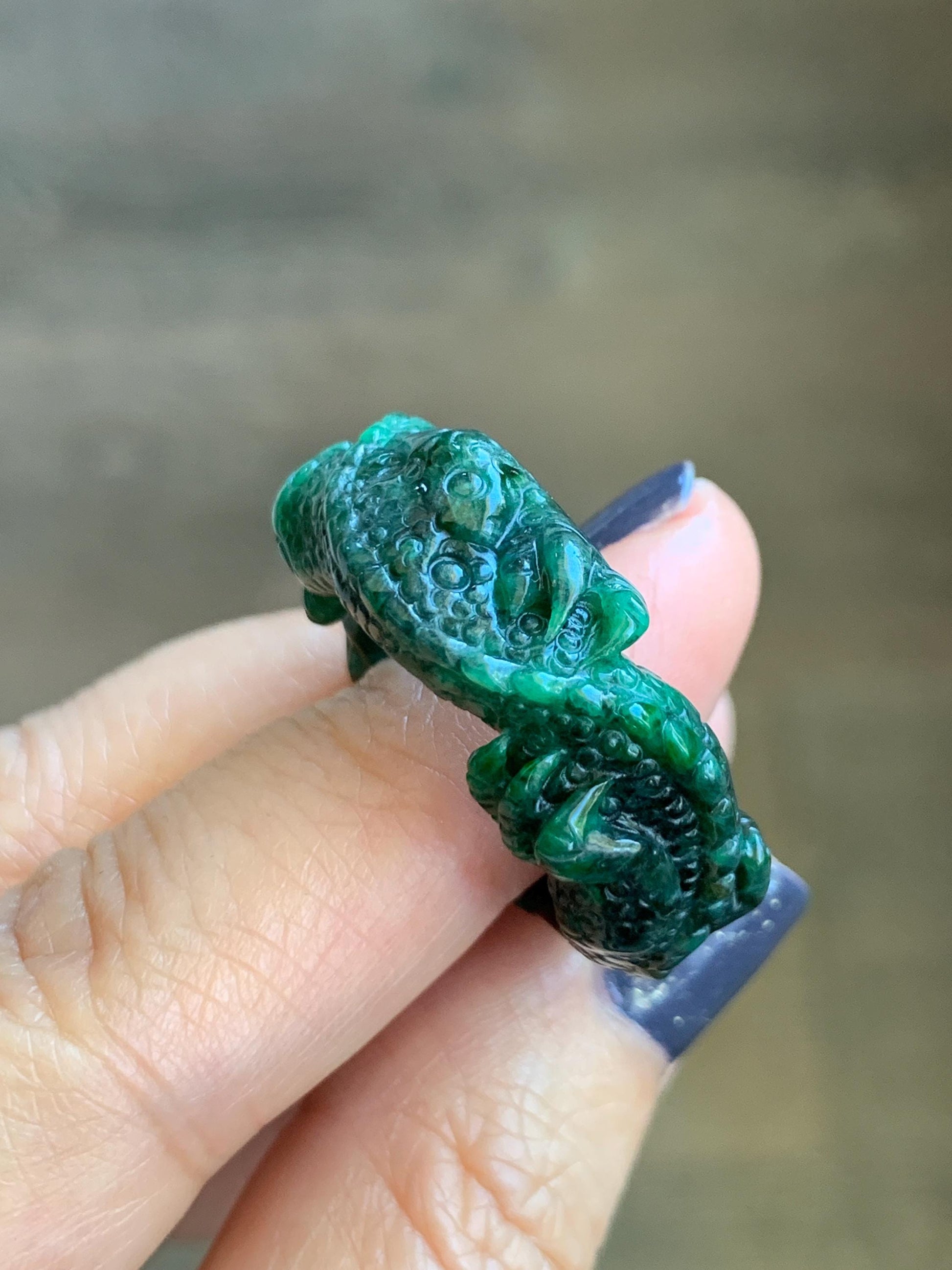 Natural Grade A Semi Translucent Green Wuji Marbled Jade Jadeite Carved Dragon Band Ring size 9.5 US 12g 天然乌鸡绿翡翠盘龙戒圈戒指扳指 LWJ165