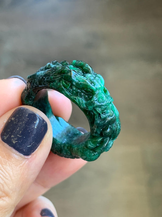 Natural Grade A Semi Translucent Green Wuji Marbled Jade Jadeite Carved Dragon Band Ring size 9.5 US 12g 天然乌鸡绿翡翠盘龙戒圈戒指扳指 LWJ165