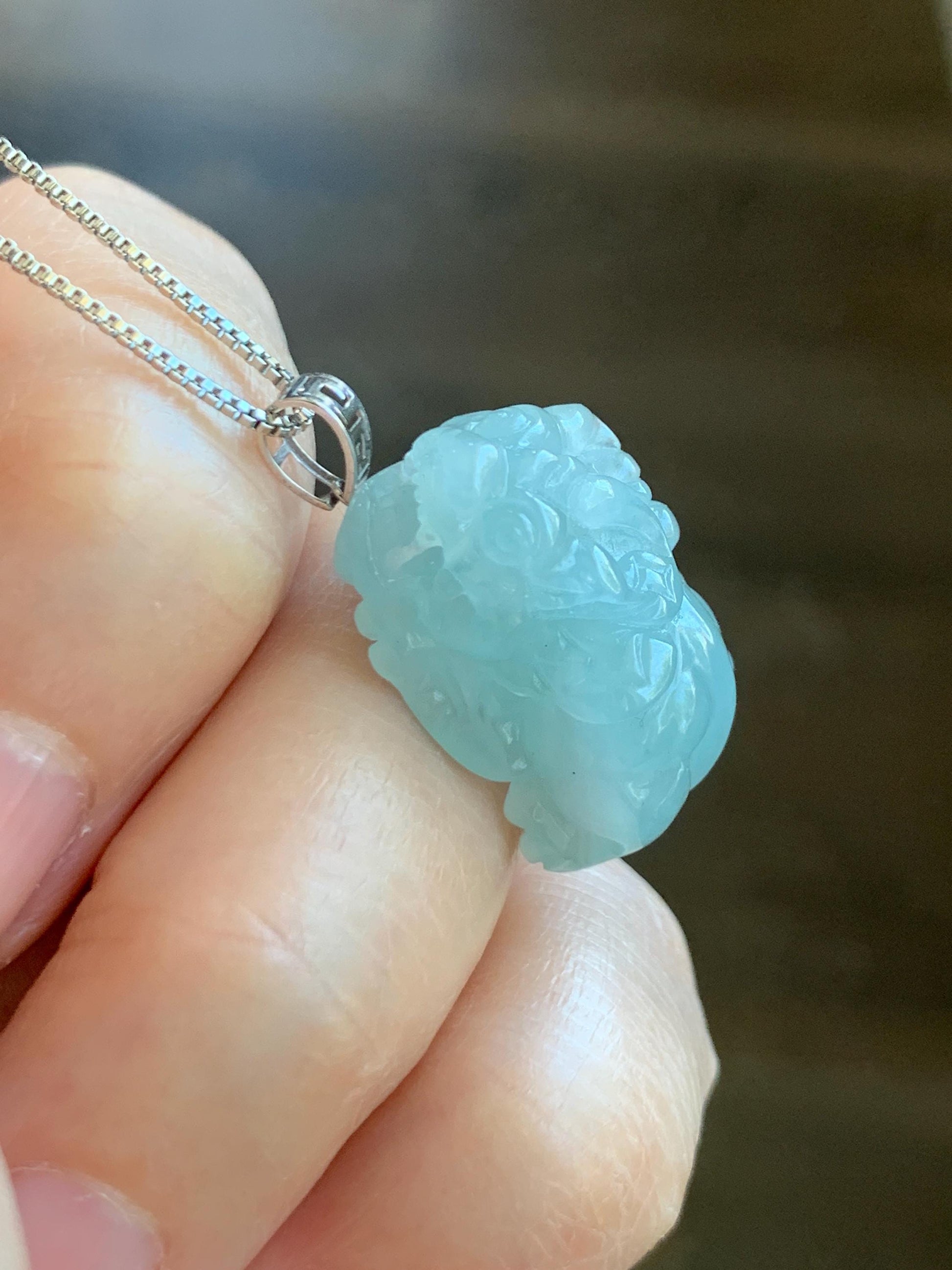 Natural Grade A Icy Translucent Gelatinous Pastel Blue Jade Jadeite Carved Pixiu Pendant 18K White Gold 8g 天然老种冰胶淡蓝翡翠貔貅吊坠 MTL248W
