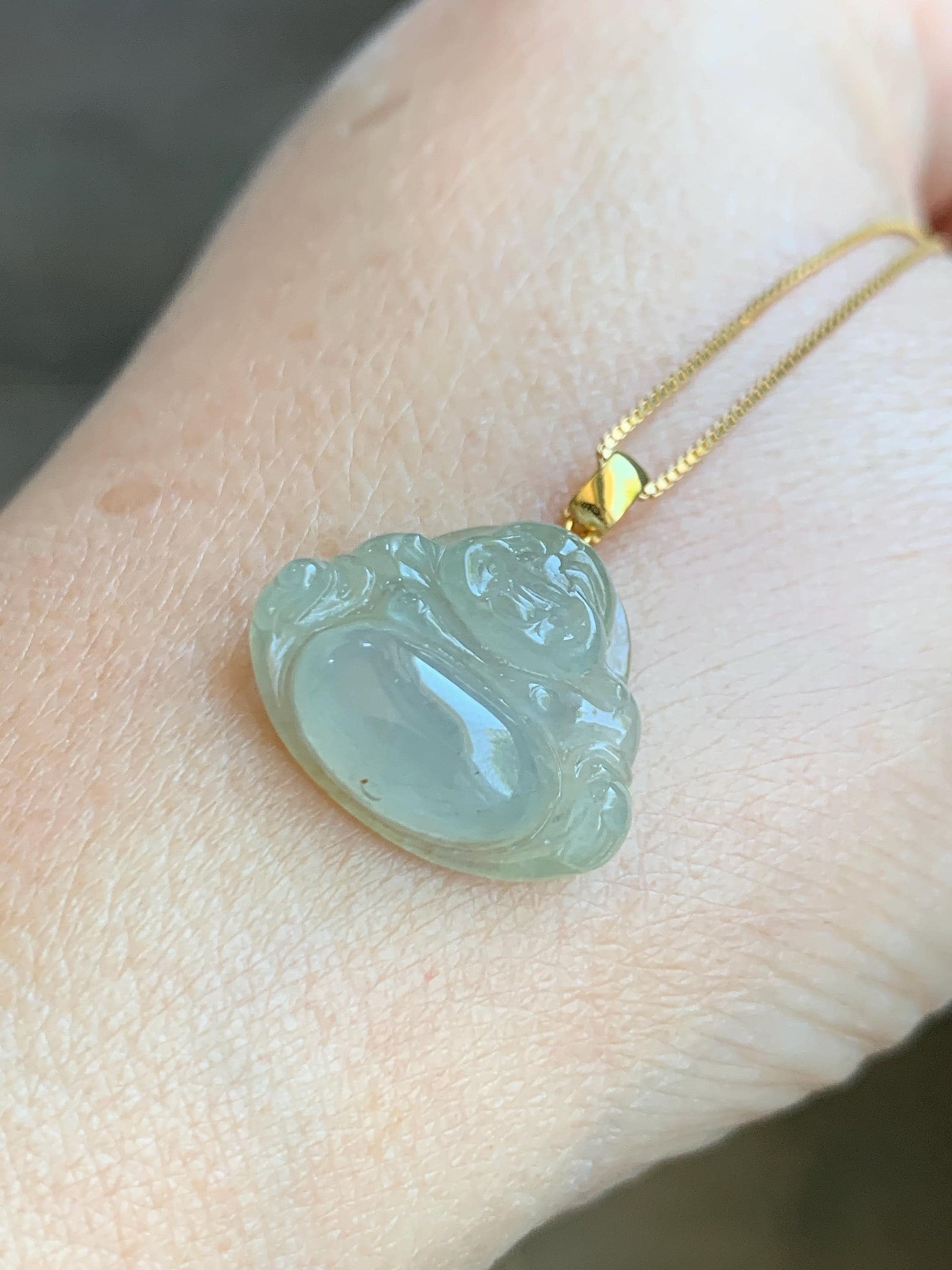 Natural Grade A Icy Highly Translucent Beige Jade Jadeite Carved Buddha Petite Pendant 18K Yellow Gold 天然冰糖黄翡翠小佛公镶嵌吊坠 MTH150A