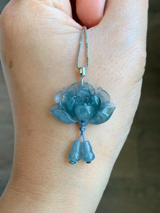 Natural Grade A Guatemalan Icy Highly Translucent Dusty Blue Jade Jadeite Lotus Flower Gourd Pendant 18K White Gold 天然冰危蓝翡翠莲花葫芦吊坠 LHW250