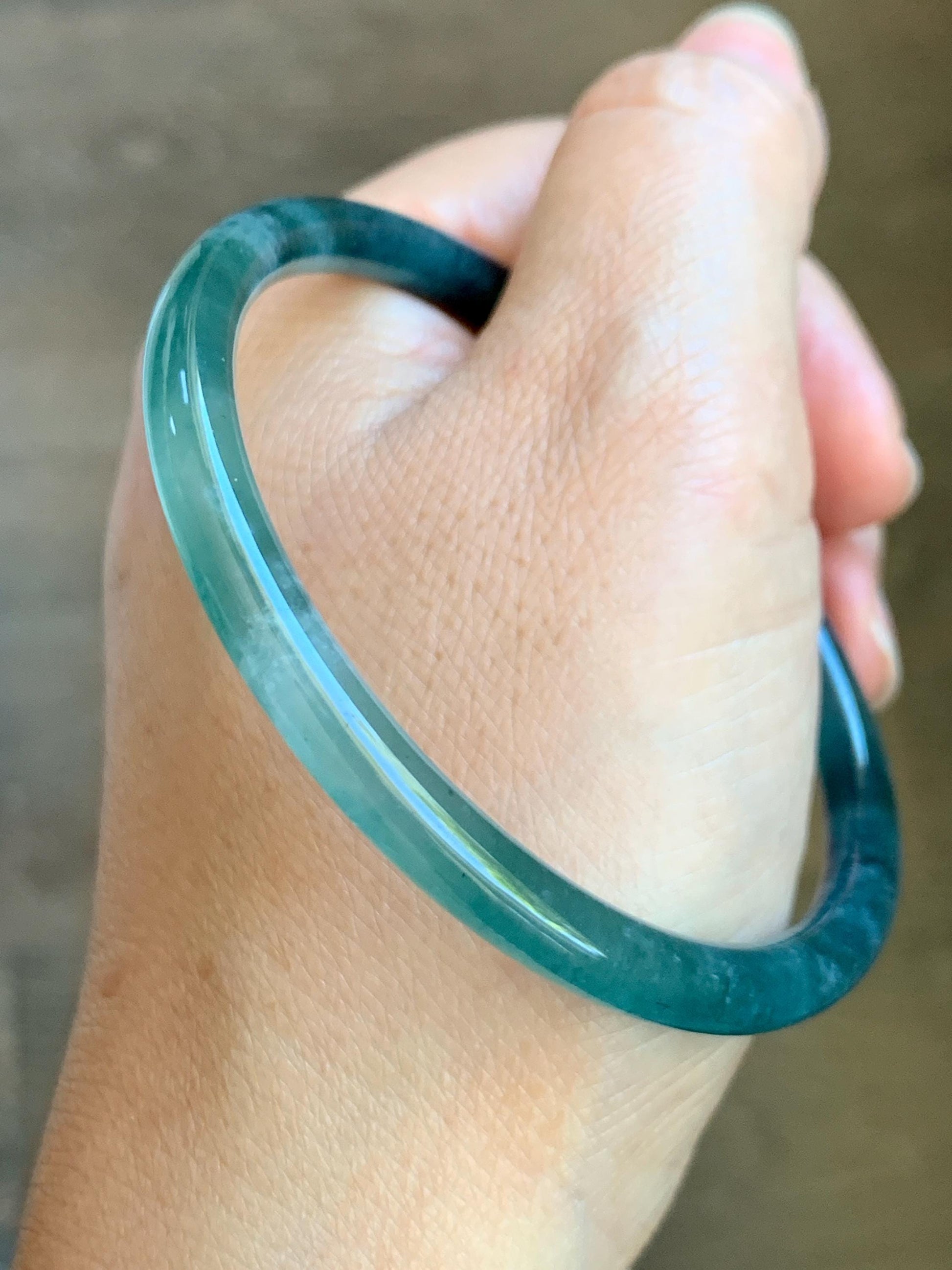 Certified Natural Grade A Guatemalan Icy Translucent Light Green Dark Blue Bicolored Jade Jadeite Bangle 58.7mm 7.25” 天然冰胶危深绿牛仔蓝翡翠细圆条手镯 8792