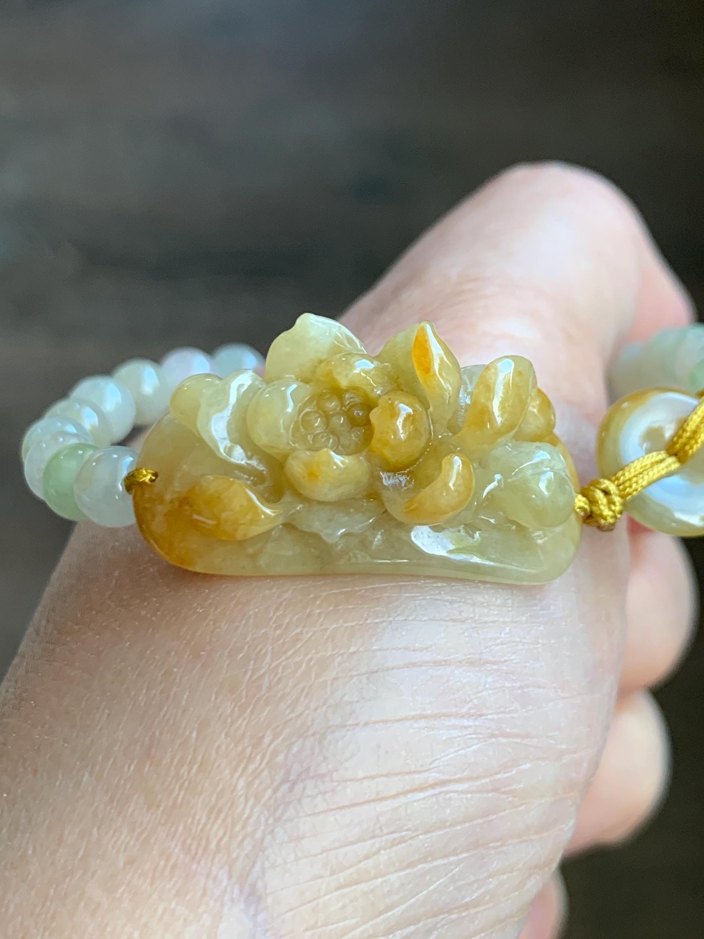 Natural Grade A Icy Translucent Vibrant Yellow Jade Jadeite Carved Lotus Flower Cuff Beaded Bracelet 7” 16g 天然冰黄翡翠莲花圆珠手串 MHL278