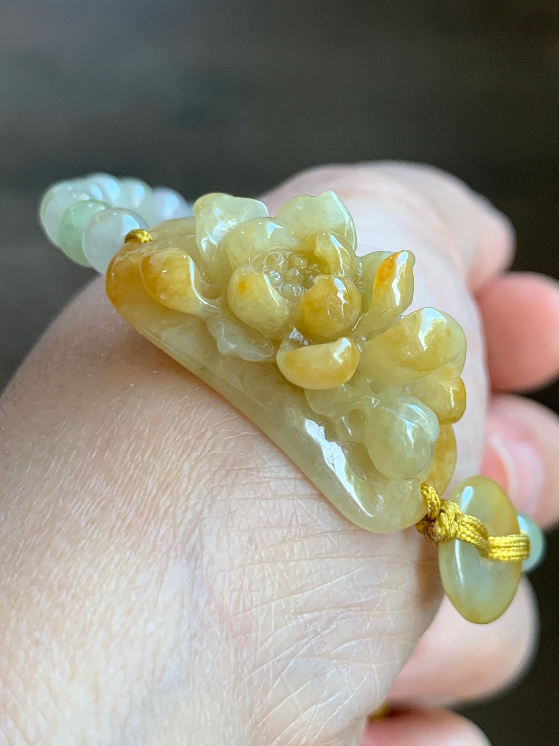 Natural Grade A Icy Translucent Vibrant Yellow Jade Jadeite Carved Lotus Flower Cuff Beaded Bracelet 7” 16g 天然冰黄翡翠莲花圆珠手串 MHL278