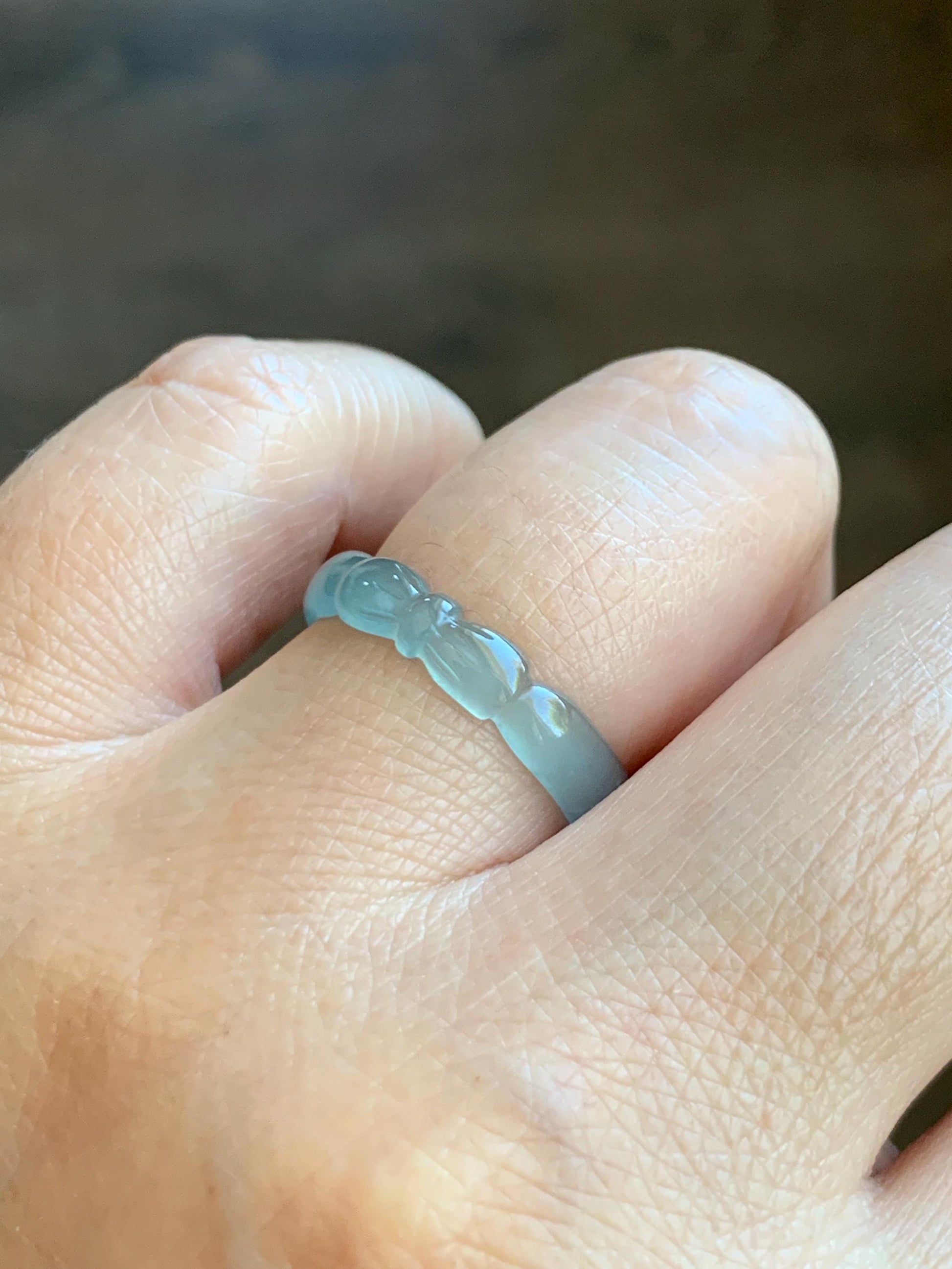 Natural Grade A Guatemalan Icy Highly Translucent Pastel Teal Jade Jadeite Carved Bow Band Ring Size 7.5 US 天然冰危起光浅蓝翡翠蝴蝶结戒圈 WHD55B