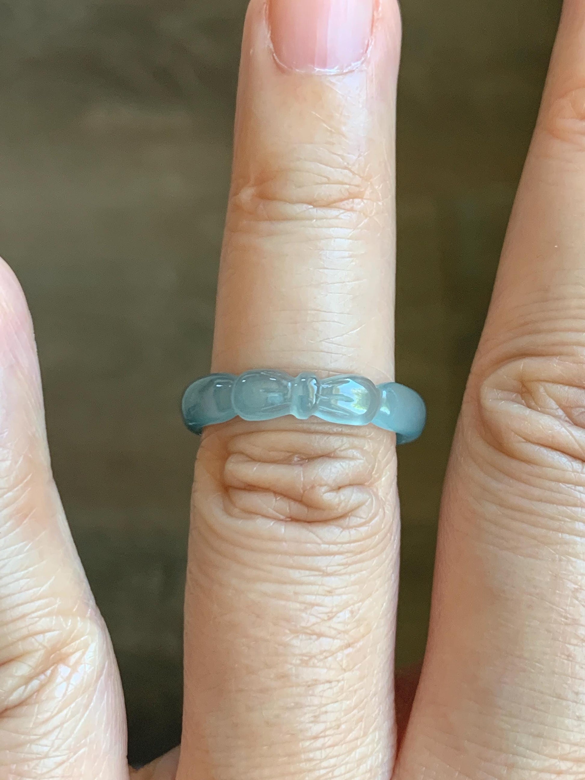 Natural Grade A Guatemalan Icy Highly Translucent Pastel Teal Jade Jadeite Carved Bow Band Ring Size 7.5 US 天然冰危起光浅蓝翡翠蝴蝶结戒圈 WHD55B