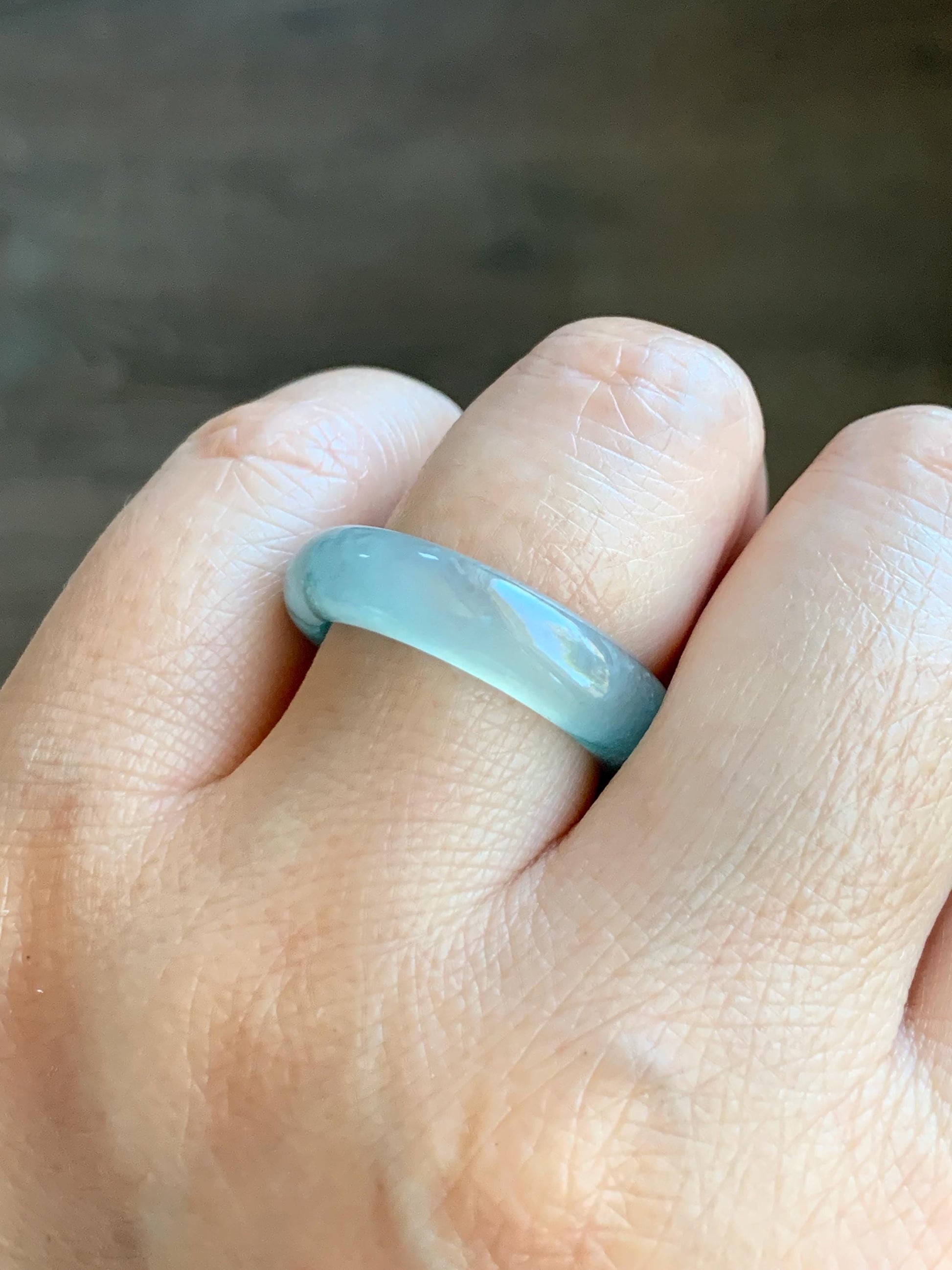 Certified Natural Grade A Icy Translucent Gelatinous Old Mine Green Marbled Jade Jadeite Band Ring Size 9 US 4.17g 天然冰胶浅绿飘花翡翠戒圈 8747