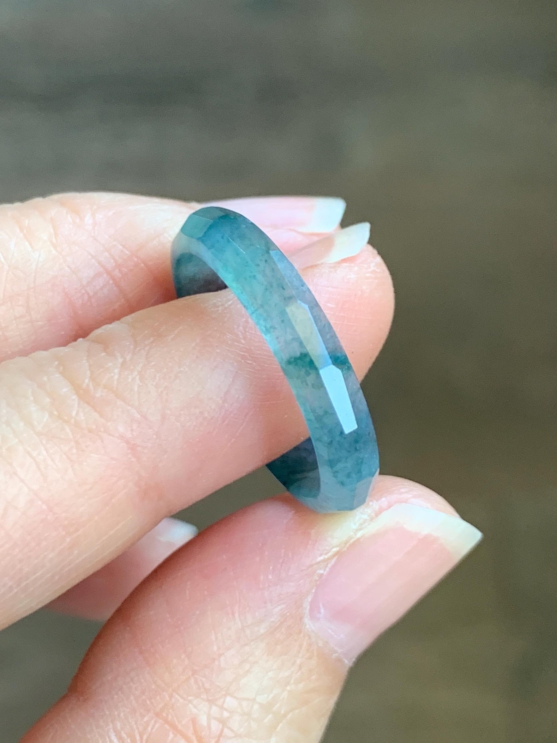 Natural Grade A Guatemalan Icy Highly Translucent Aegean Blue Jade Jadeite Faceted Band Ring Size 9 US 天然冰危牛仔蓝起光翡翠切割面戒圈 QGM80-G