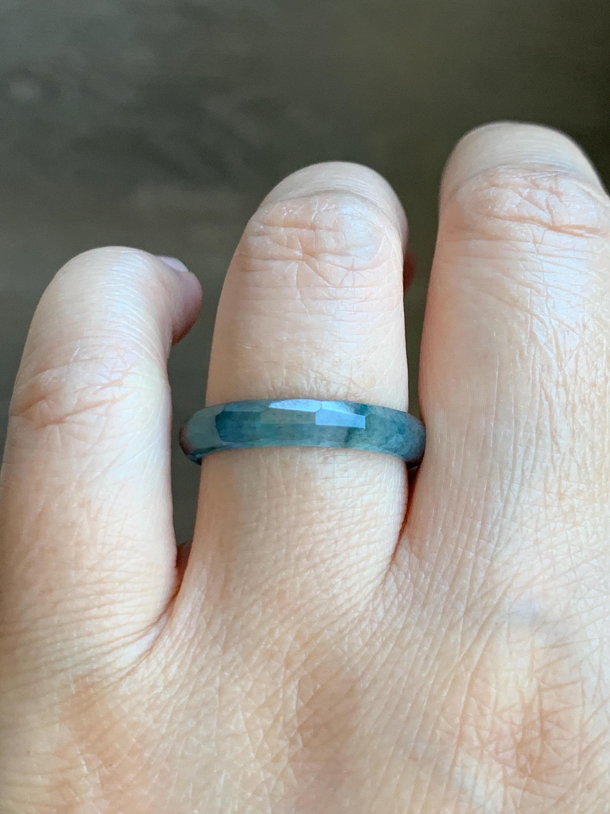 Natural Grade A Guatemalan Icy Highly Translucent Aegean Blue Jade Jadeite Faceted Band Ring Size 9 US 天然冰危牛仔蓝起光翡翠切割面戒圈 QGM80-G