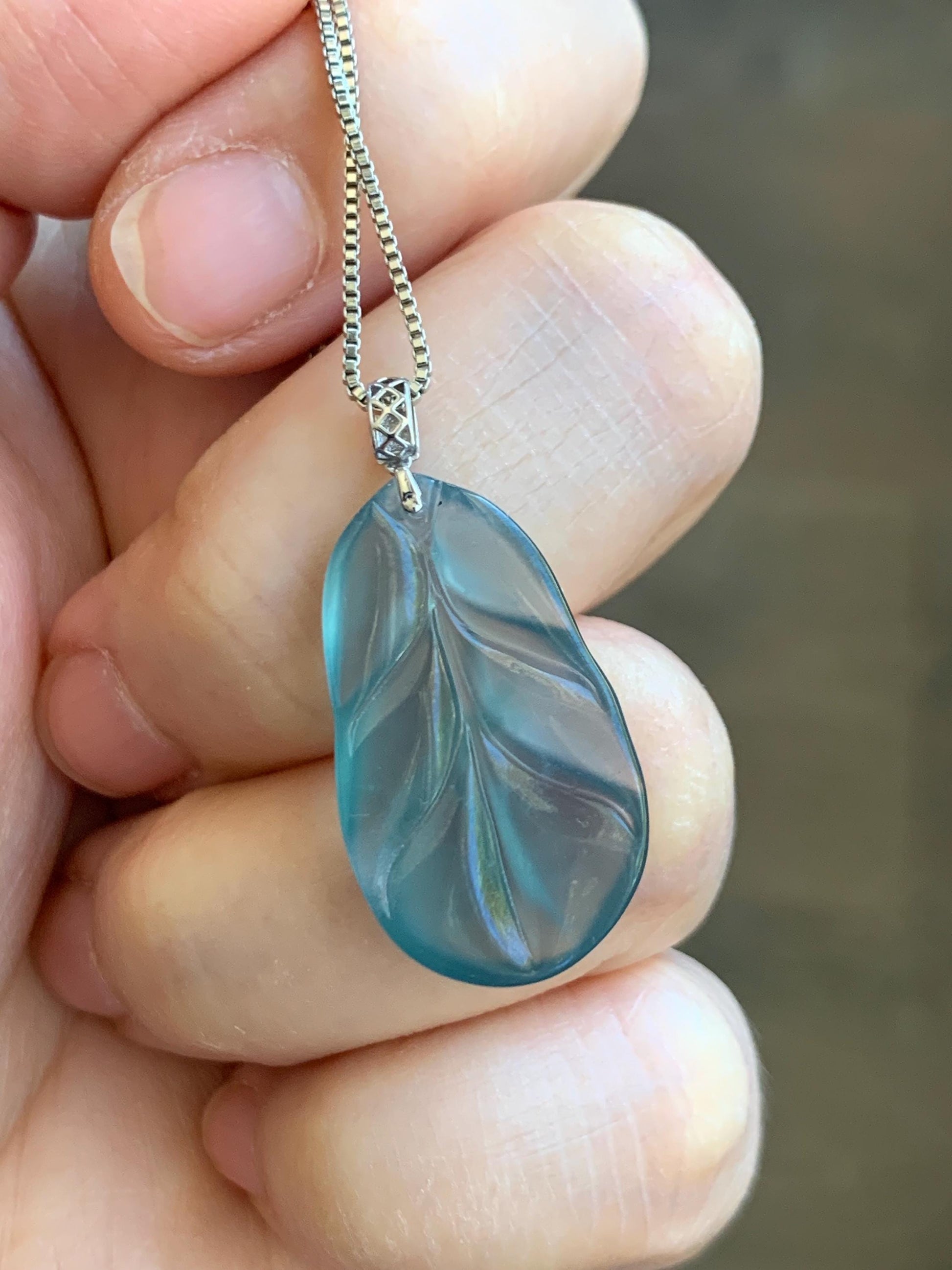 Natural Grade A Guatemalan Premium Icy Highly Translucent Teal Blue Jade Jadeite Leaf Pendant 18K White Gold 3g 天然老种高冰危蓝翡翠叶子大业有成吊坠 XKY336A