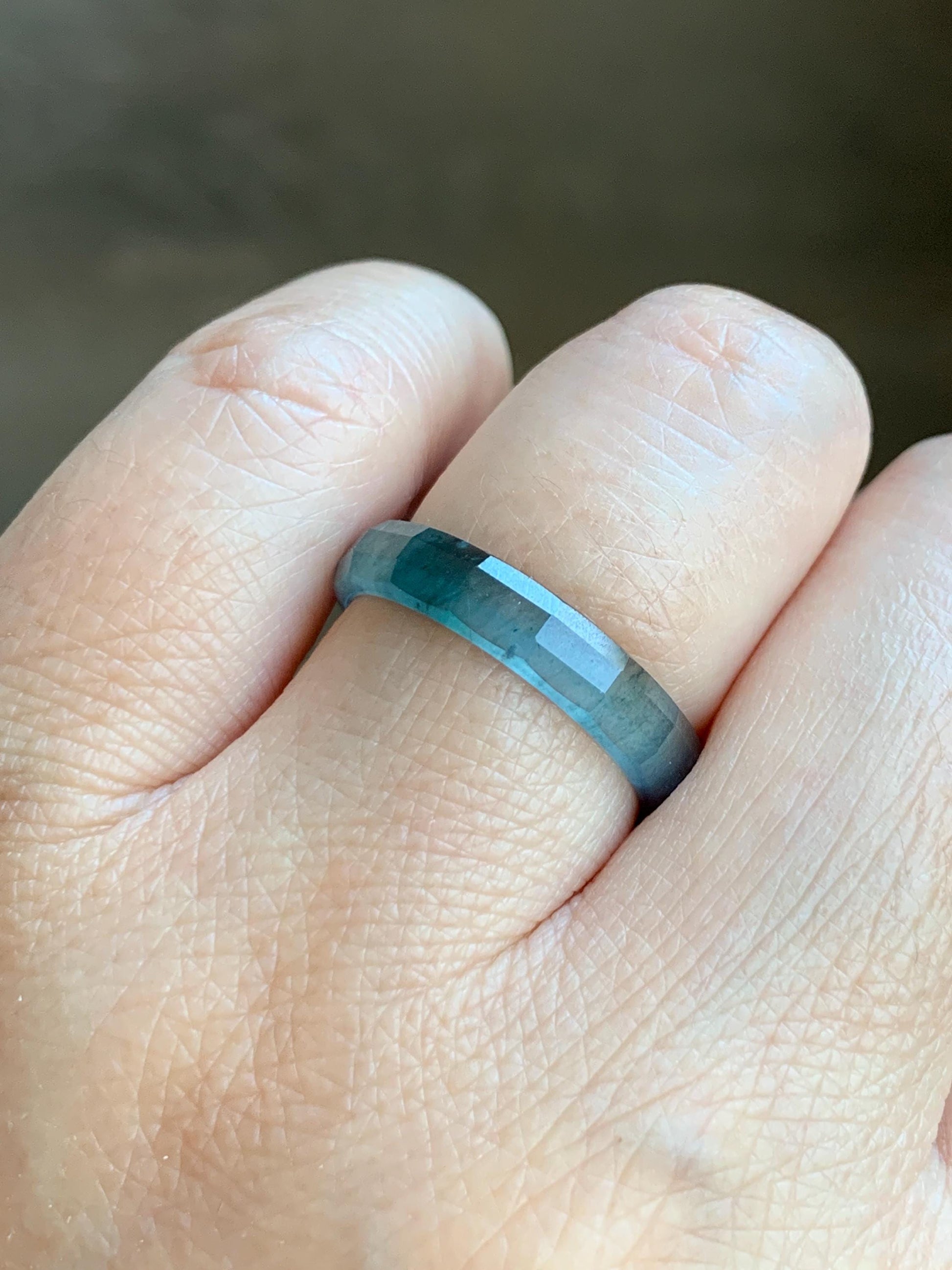 Natural Grade A Guatemalan Icy Highly Translucent Aegean Blue Jade Jadeite Faceted Band Ring Size 7.75 US 天然冰危牛仔蓝起光翡翠切割面戒圈 QGM80-B