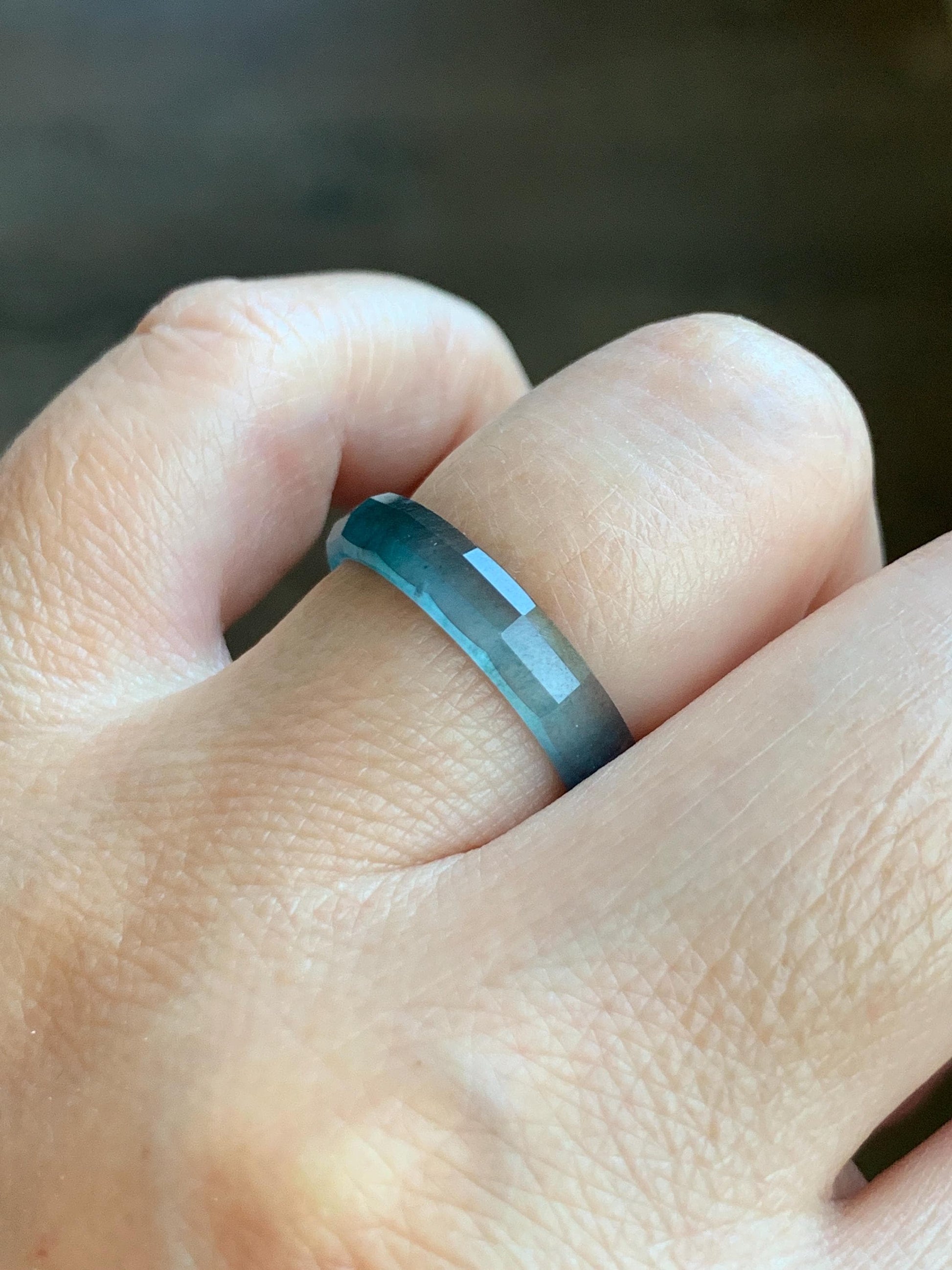 Natural Grade A Guatemalan Icy Highly Translucent Aegean Blue Jade Jadeite Faceted Band Ring Size 7.75 US 天然冰危牛仔蓝起光翡翠切割面戒圈 QGM80-B