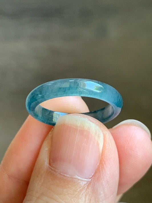 Natural Grade A Guatemalan Icy Highly Translucent Aegean Blue Jade Jadeite Band Ring Size 6.5 US 天然冰危牛仔蓝起光翡翠戒圈 NZL55