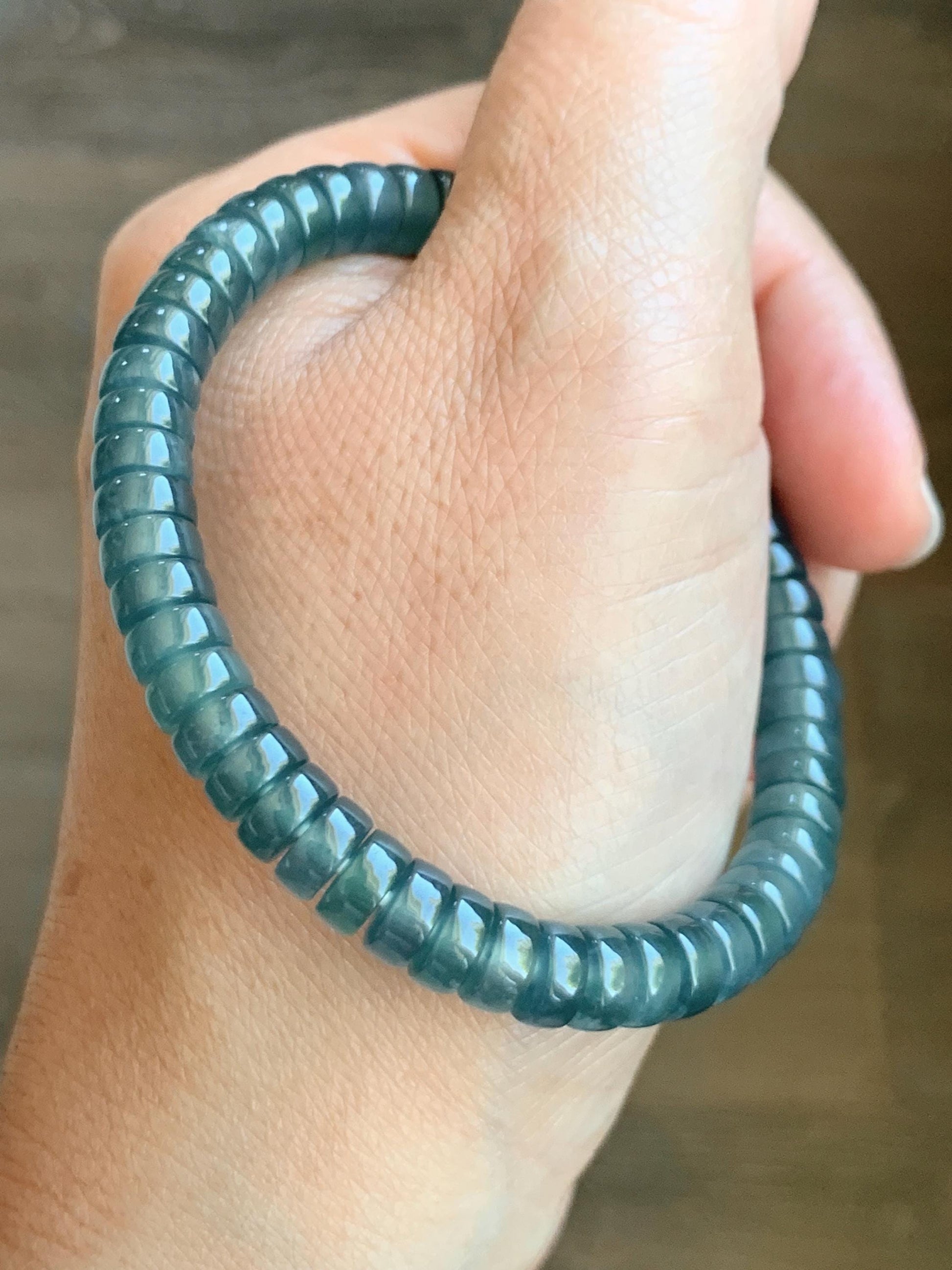Natural Guatemalan Icy Highly Translucent Gelatinous Dark Teal Blue Jade Jadeite Flat Barrel Beads Beaded Bracelet 7” 19g 天然冰危篮翡翠桶珠手串 BWP330