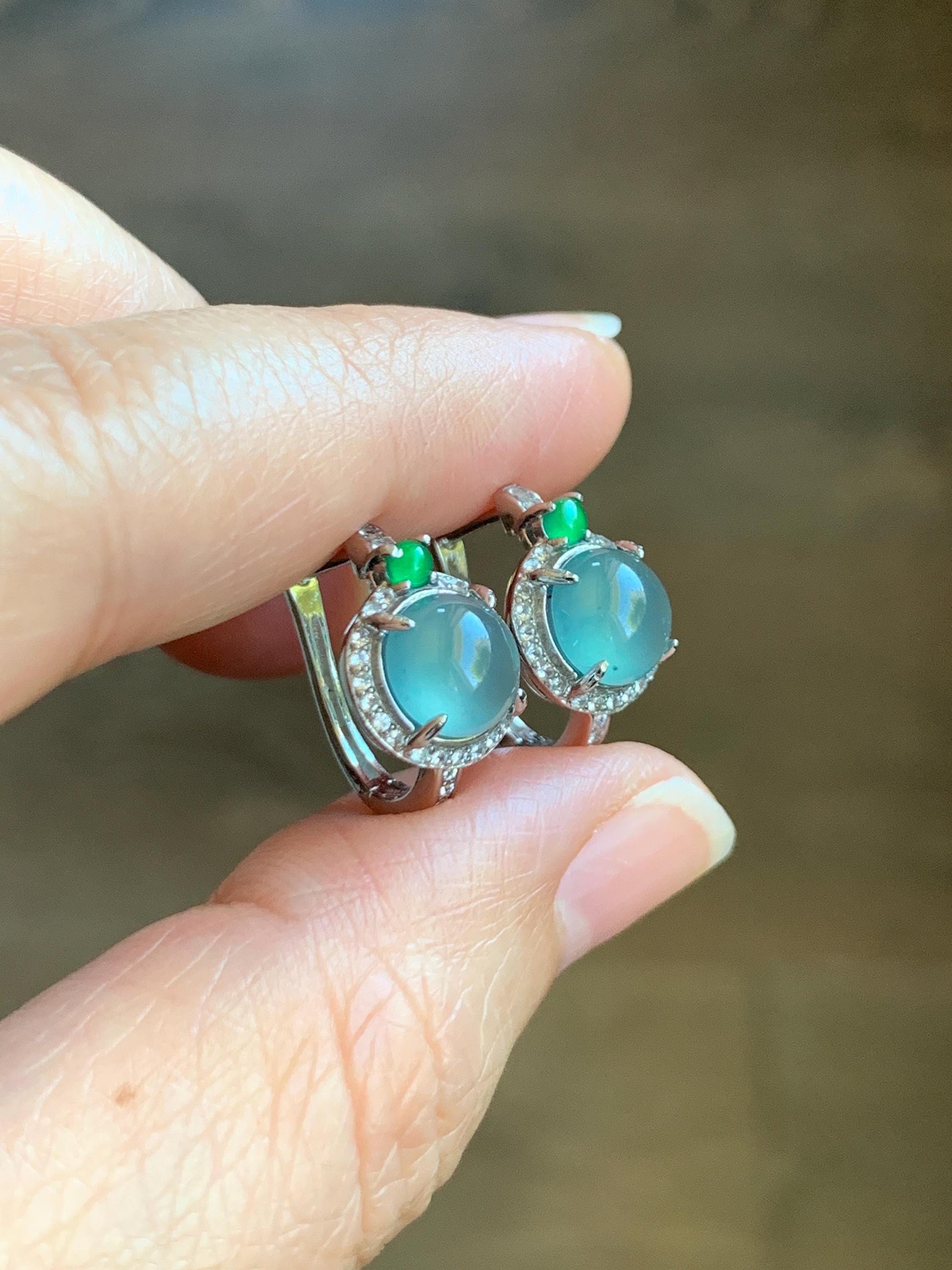 Natural Grade A Guatemalan Icy Highly Translucent Light Teal Blue Jade Jadeite Halo Huggie Earrings Sterling Silver 天然冰危起光淡蓝翡翠镶嵌耳包 DLE120
