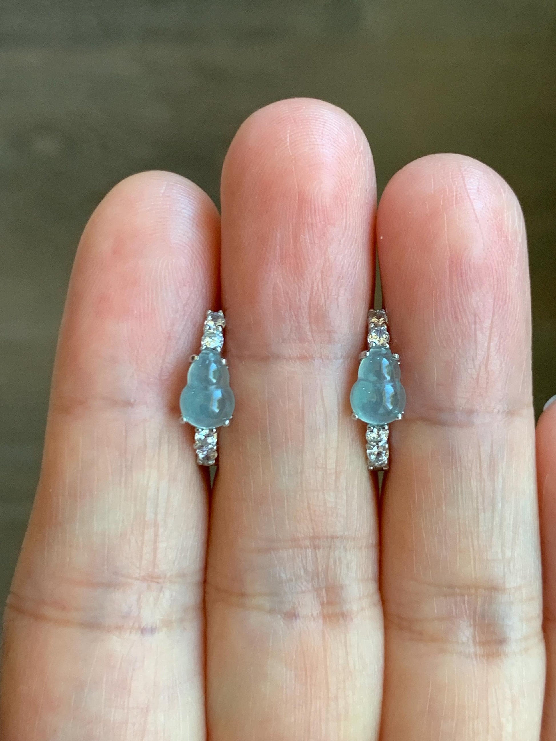Natural Grade A Guatemalan Icy Highly Translucent Pastel Blue Jade Jadeite Gourd Hoop Huggie Earrings Sterling Silver 天然冰危淡蓝翡翠葫芦银镶耳包 HLB77