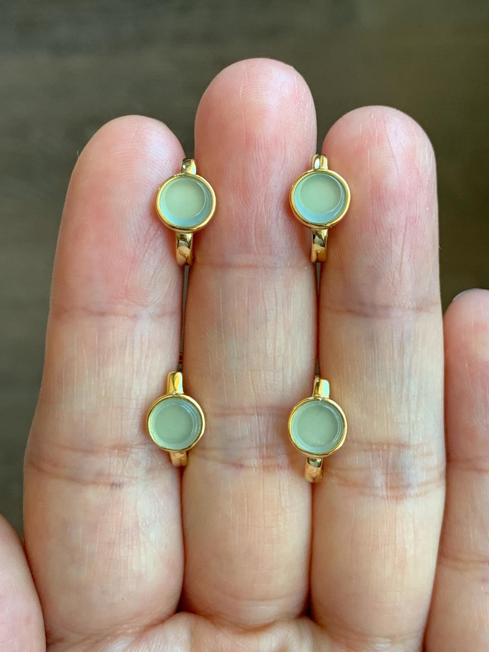Natural Guatemalan Grade A Icy Translucent Pastel Teal Jade Jadeite Hoop Huggie Earrings Sterling Silver Gold Overlay 天然冰危淡晴底翡翠银镶耳包 QWL140