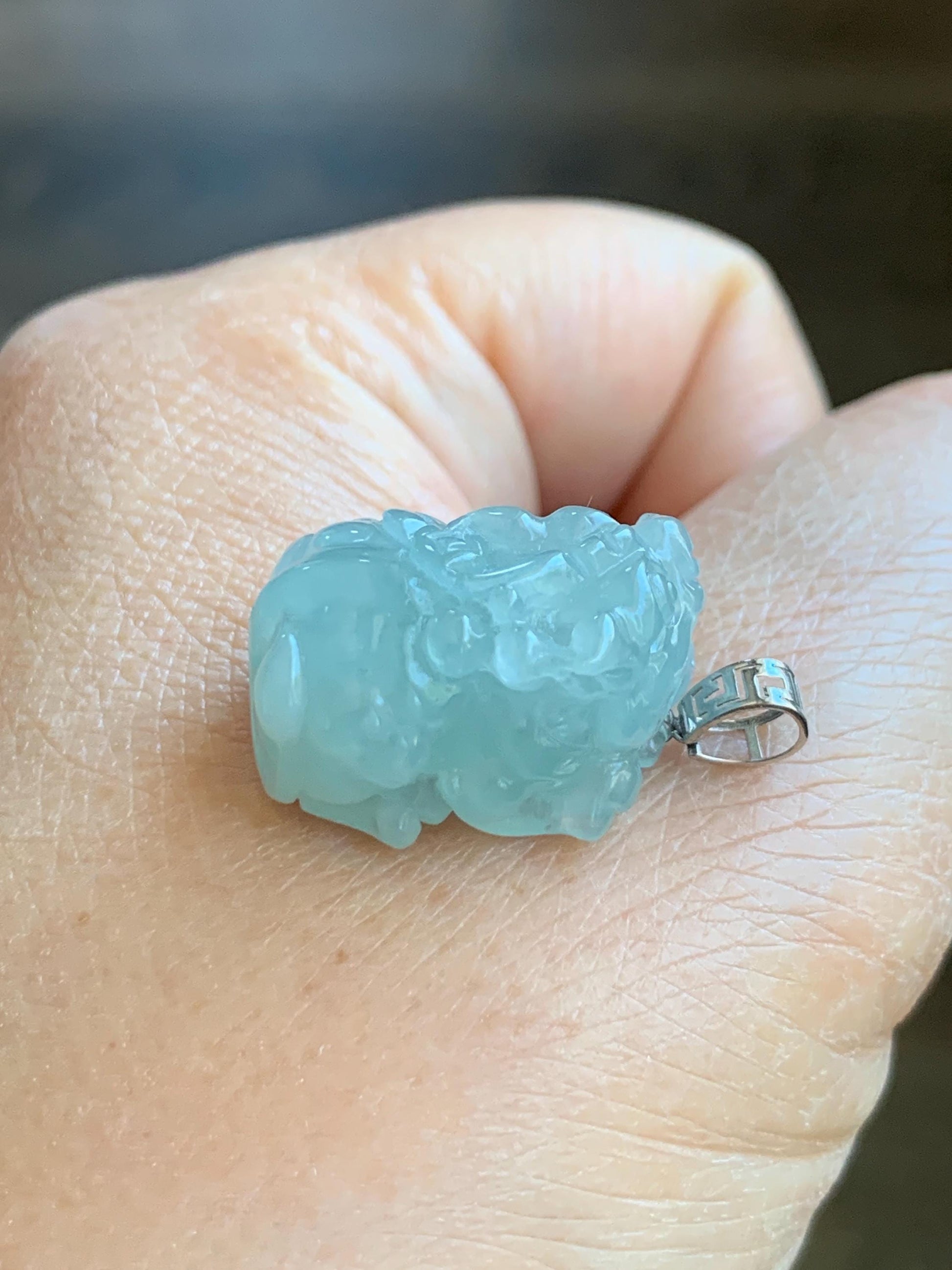 Natural Grade A Icy Translucent Gelatinous Pastel Blue Jade Jadeite Carved Pixiu Pendant 18K White Gold 8g 天然老种冰胶淡蓝翡翠貔貅吊坠 MTL248W