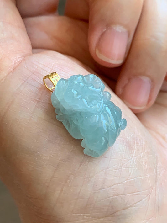Natural Grade A Icy Translucent Gelatinous Pastel Blue Jade Jadeite Carved Pixiu Pendant 18K Yellow Gold 7g 天然老种冰胶淡蓝翡翠貔貅吊坠 MTL248G