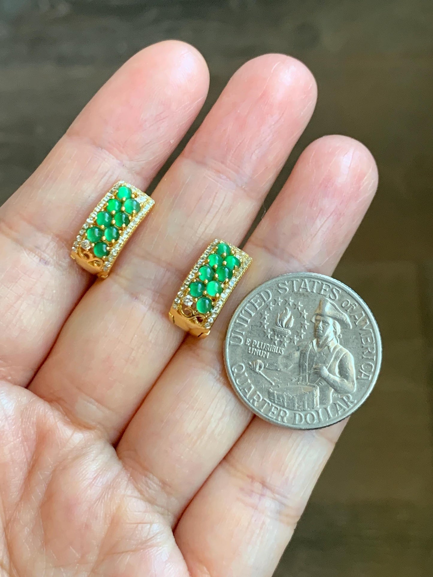 Natural Grade A Guatemalan Icy Highly Translucent Vibrant Green Jade Jadeite Hoop Huggie Earrings Sterling Silver 天然冰危绿翡翠银镶耳包 DDG99