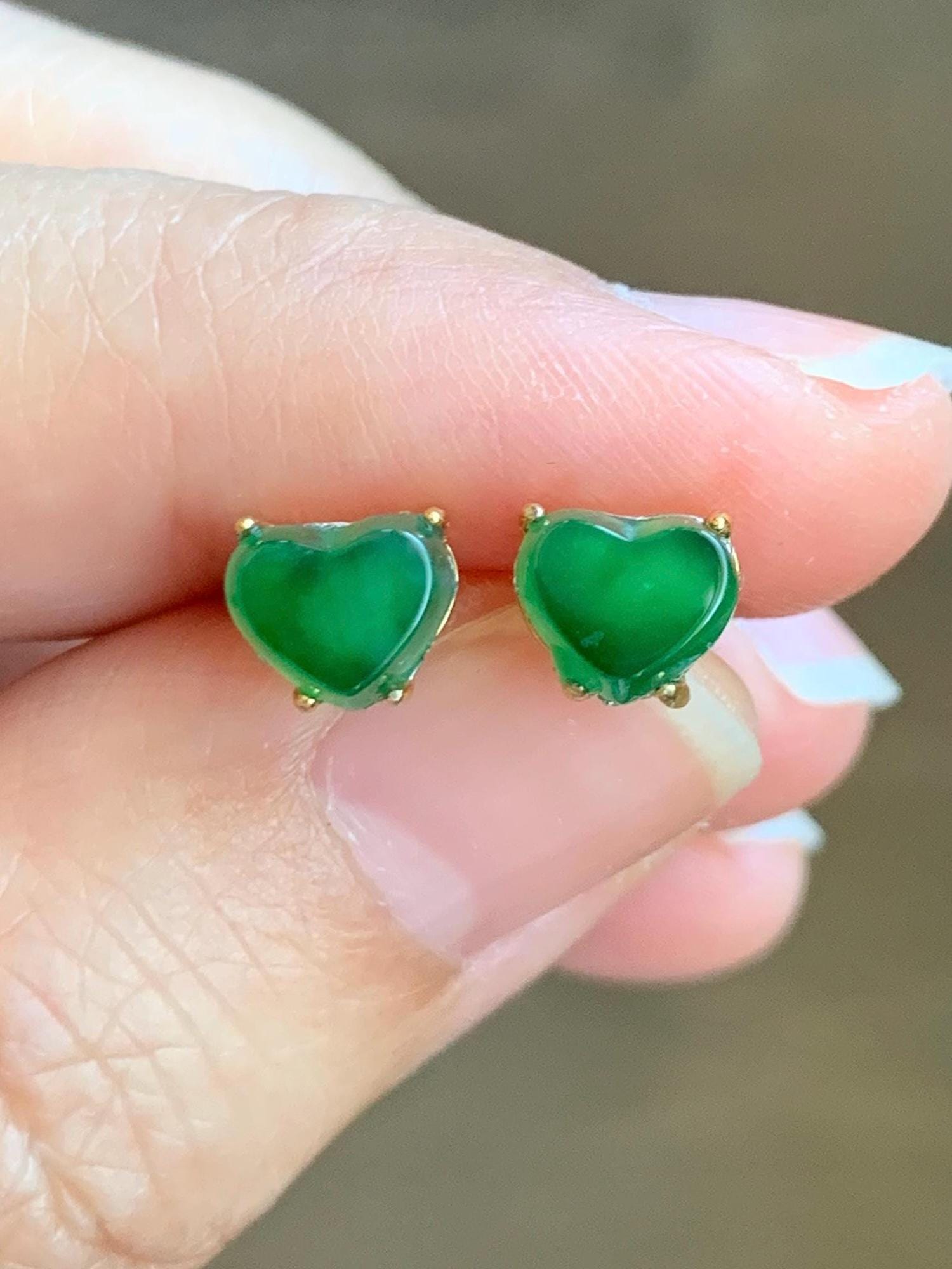 Natural Grade A Guatemalan Icy Translucent Vibrant Green Jade Jadeite Heart Stud Earrings Sterling Silver Gold Overlay 天然冰危绿翡翠爱心银耳钉 XLX88