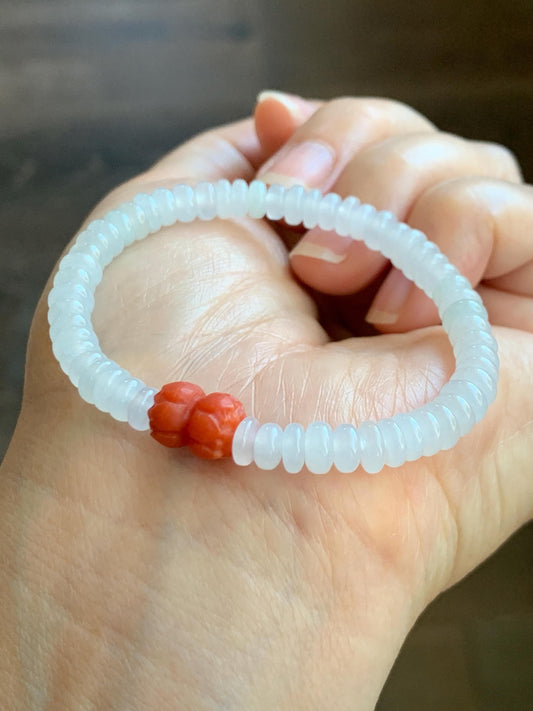Natural Grade A Icy Highly Translucent White Jade Jadeite Drum Beads Red Agate Lotus Bead Beaded Bracelet 5.75” 10g 天然冰胶多宝翡翠大卡鼓珠手串 BGZ254