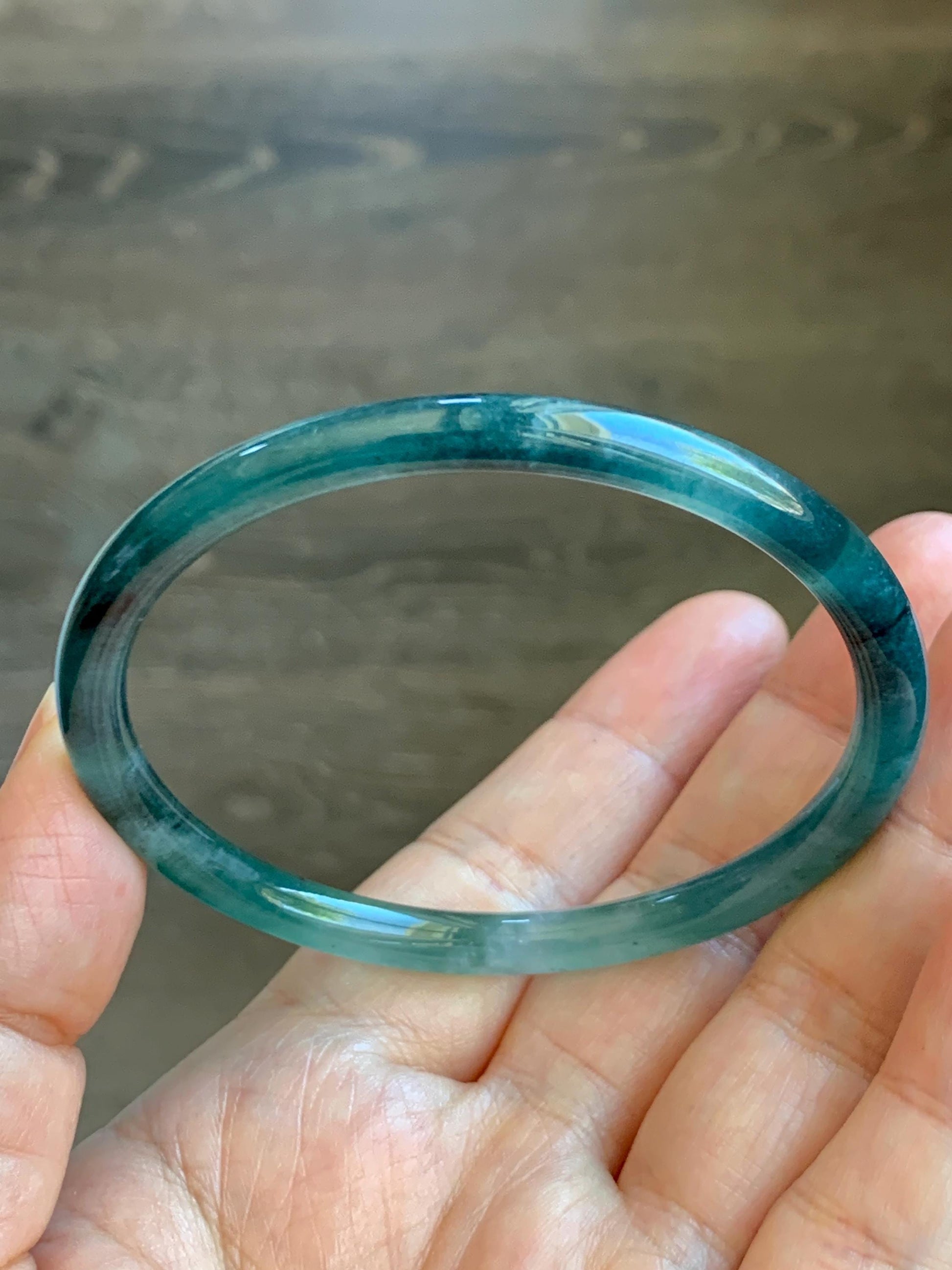 Certified Natural Grade A Guatemalan Icy Translucent Light Green Dark Blue Bicolored Jade Jadeite Bangle 58.7mm 7.25” 天然冰胶危深绿牛仔蓝翡翠细圆条手镯 8792