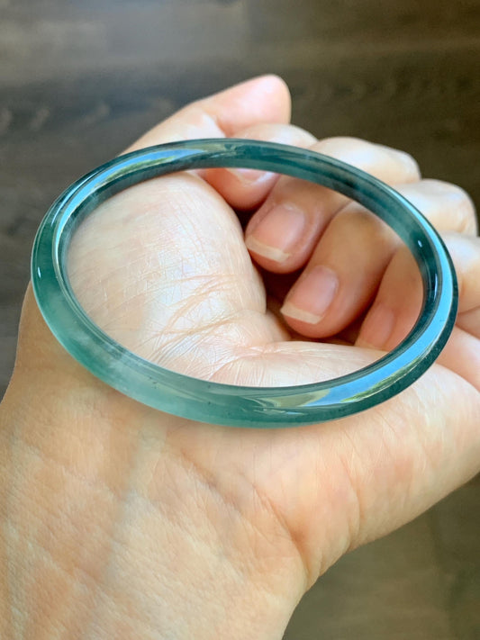 Certified Natural Grade A Guatemalan Icy Translucent Light Green Dark Blue Bicolored Jade Jadeite Bangle 58.7mm 7.25” 天然冰胶危深绿牛仔蓝翡翠细圆条手镯 8792