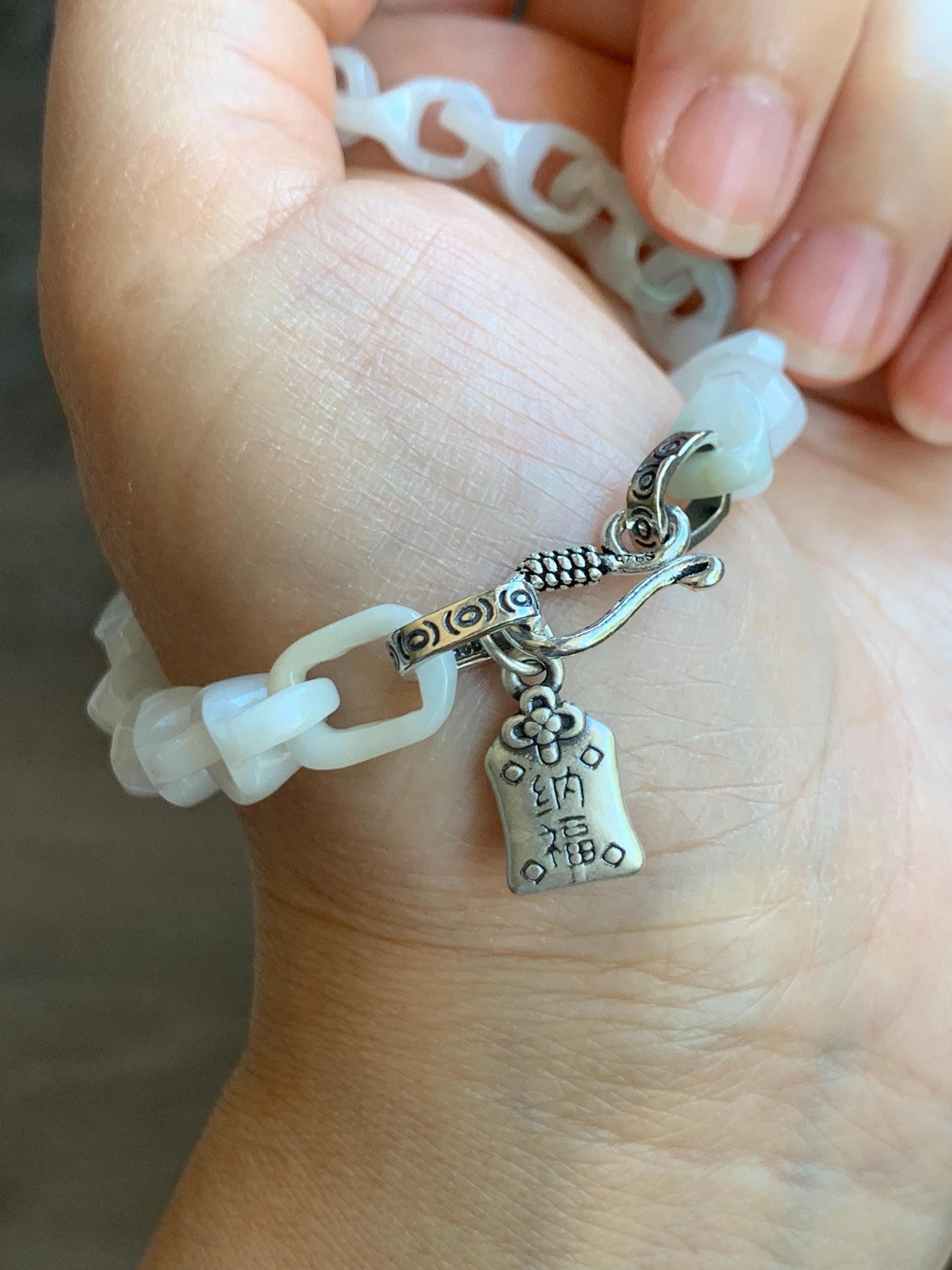 Natural Grade A Icy Translucent White Jade Jadeite Carved Interlockkng Dragon Bone Chain Bracelet Sterling Silver 8.5” 天然白冰翡翠龙骨链环环相扣手链 BFG