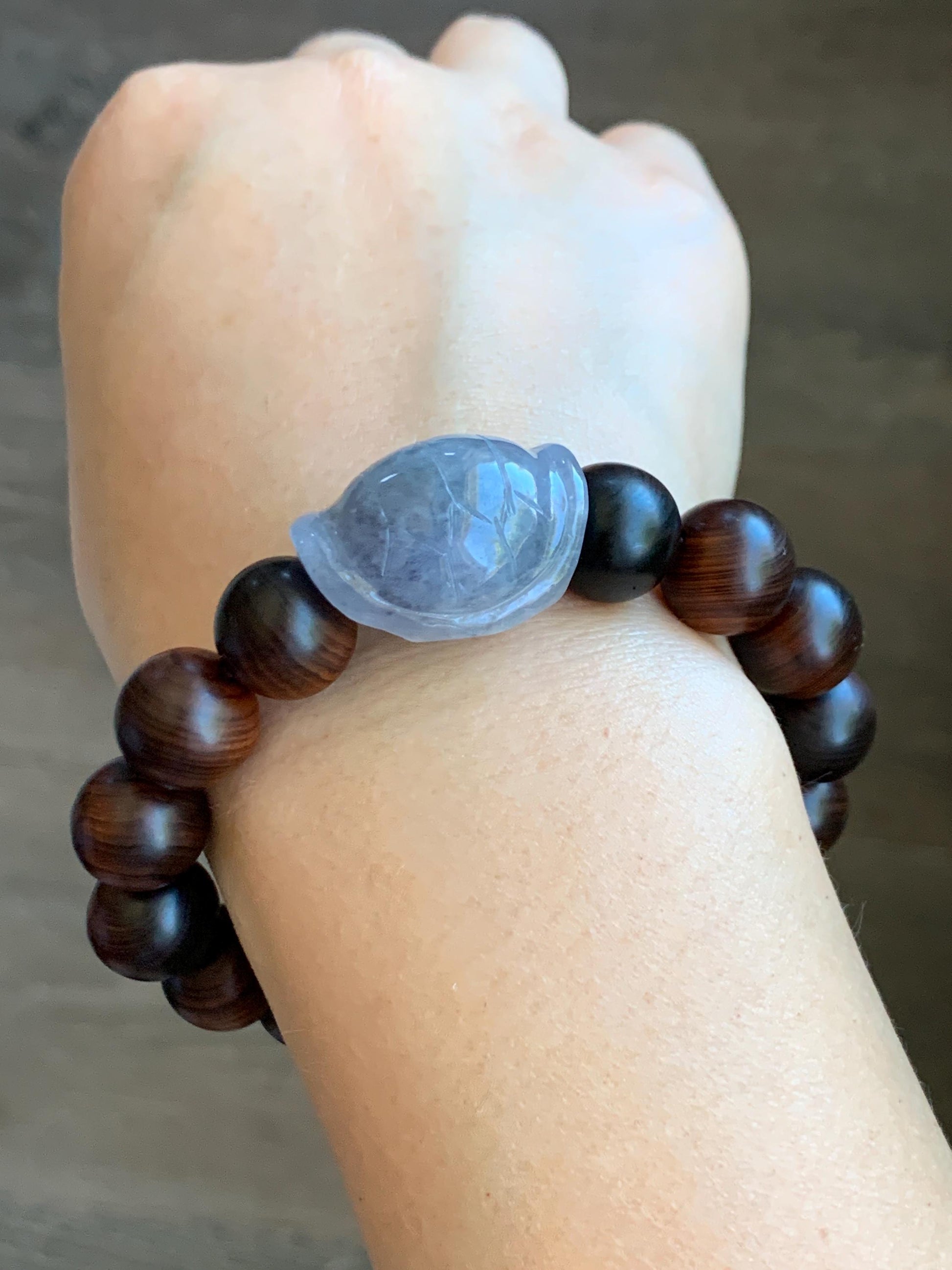 Natural Grade A Icy Translucent Wuji Jade Jadeite Carved Turtle Shell Wood Beads Beaded Bracelet 7.25” 23g 天然冰胶乌鸡紫底翡翠龟壳富甲天下木珠手串 FJZ-A